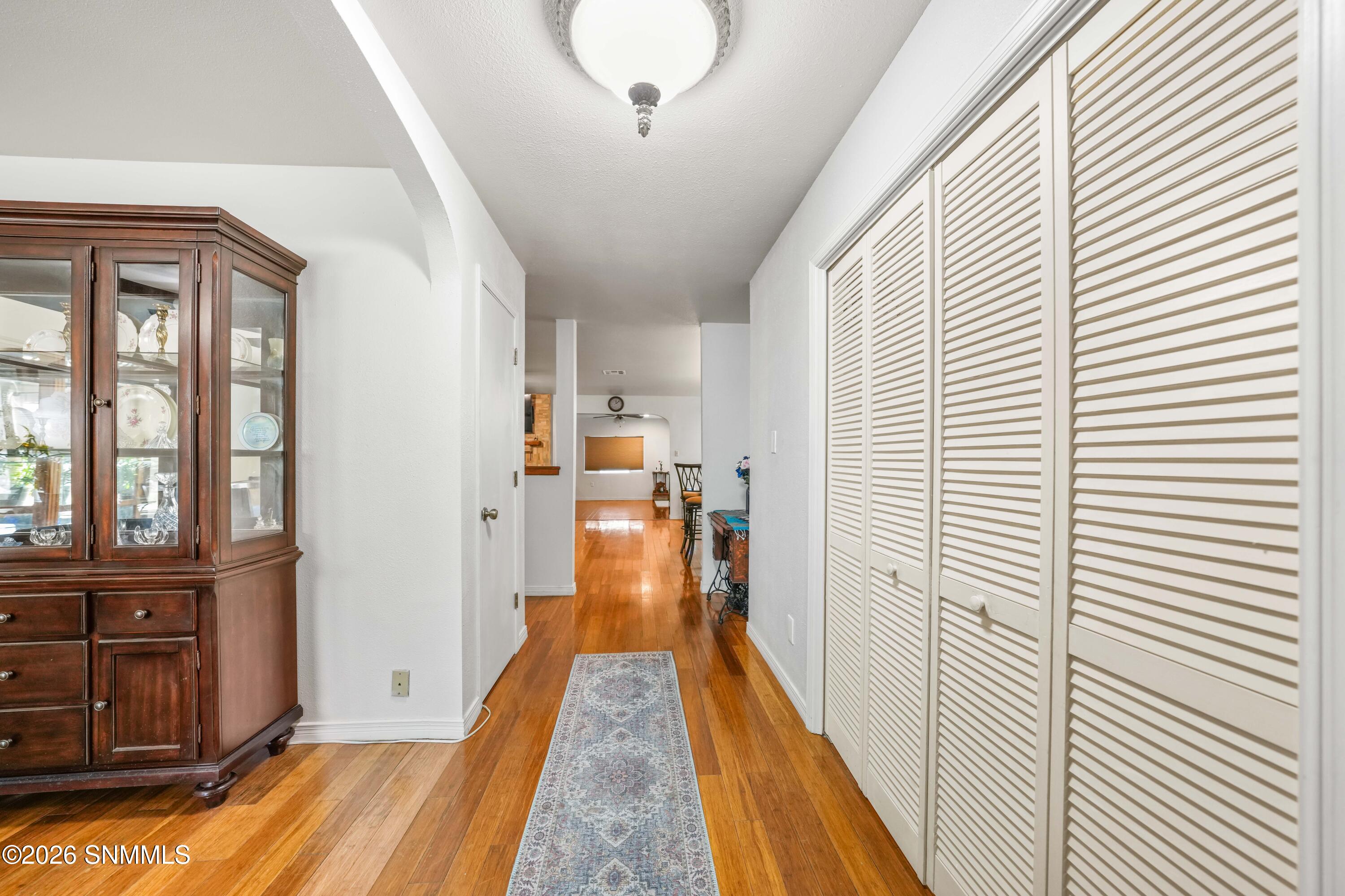 4207 E Winchester Road Property Photo 7