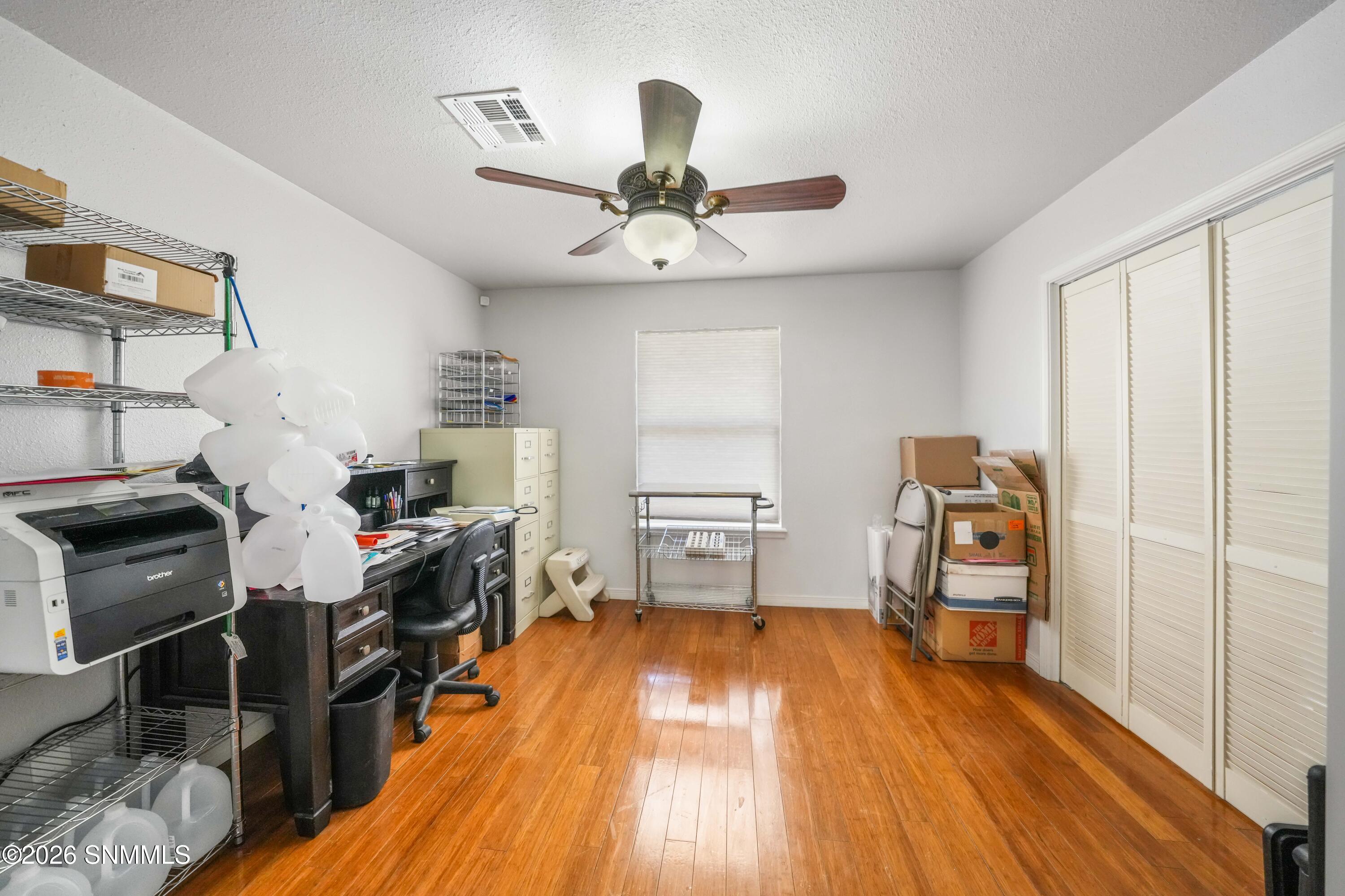4207 E Winchester Road Property Photo 17