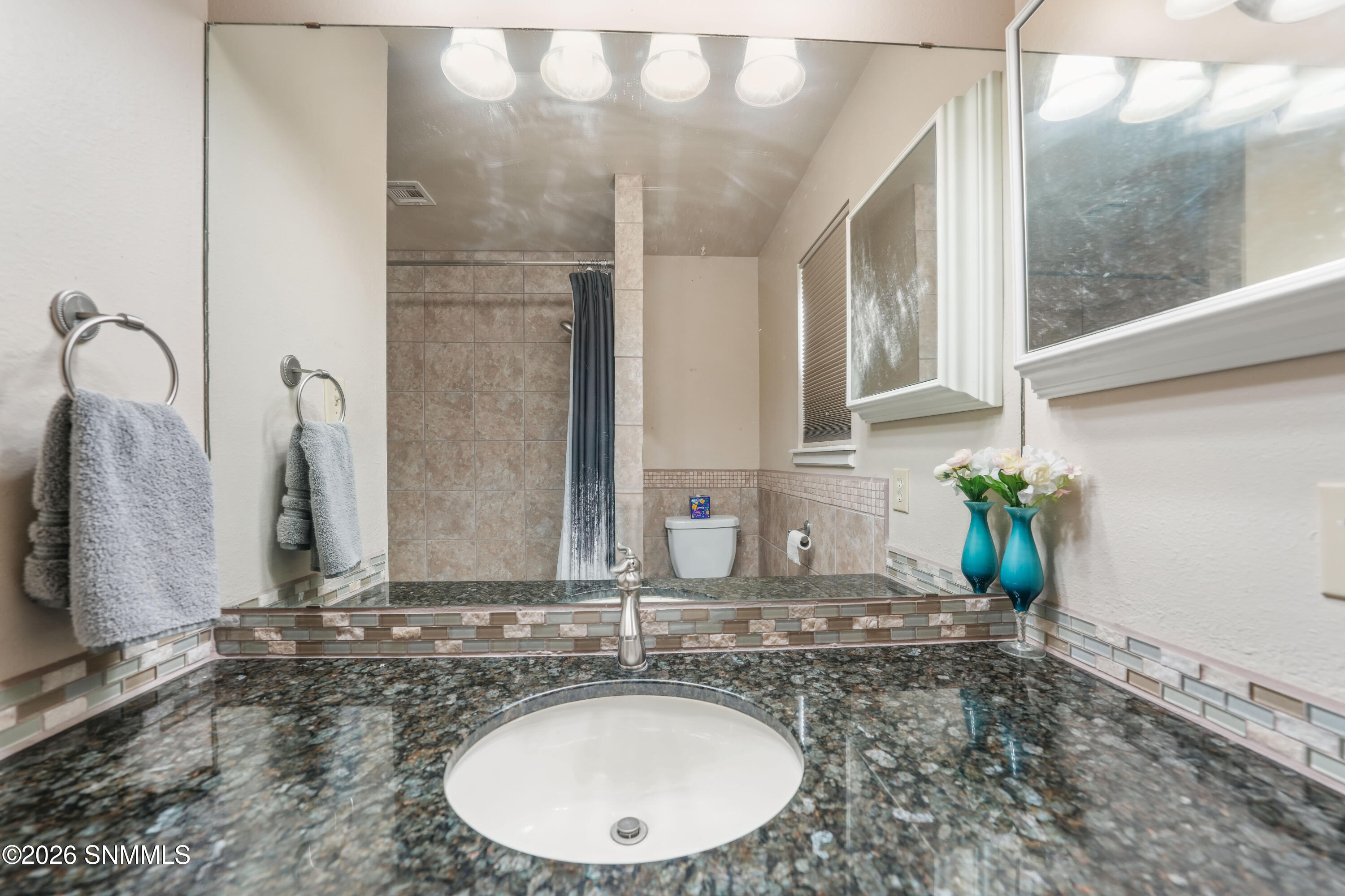 4207 E Winchester Road Property Photo 24