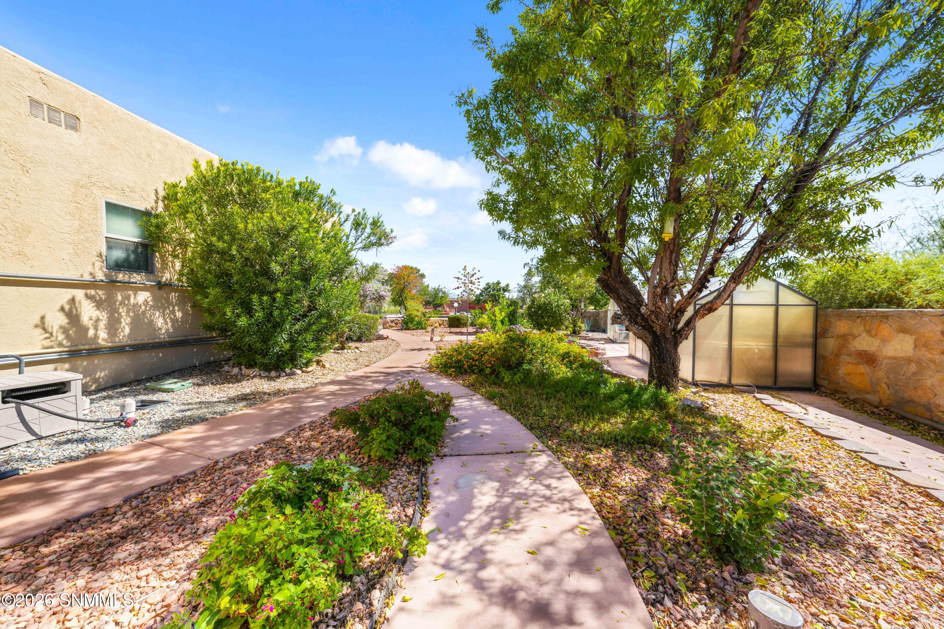 4207 E Winchester Road Property Photo 43