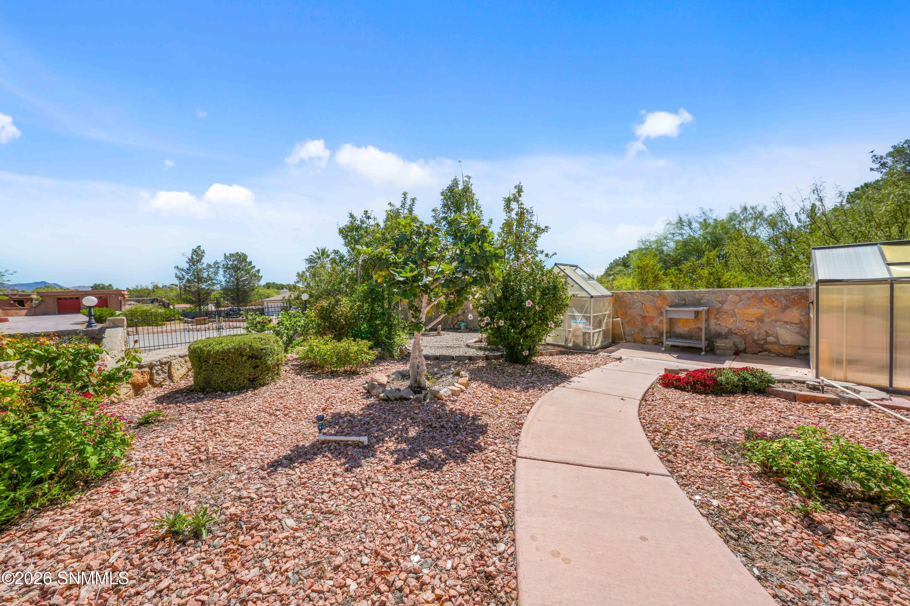 4207 E Winchester Road Property Photo 44
