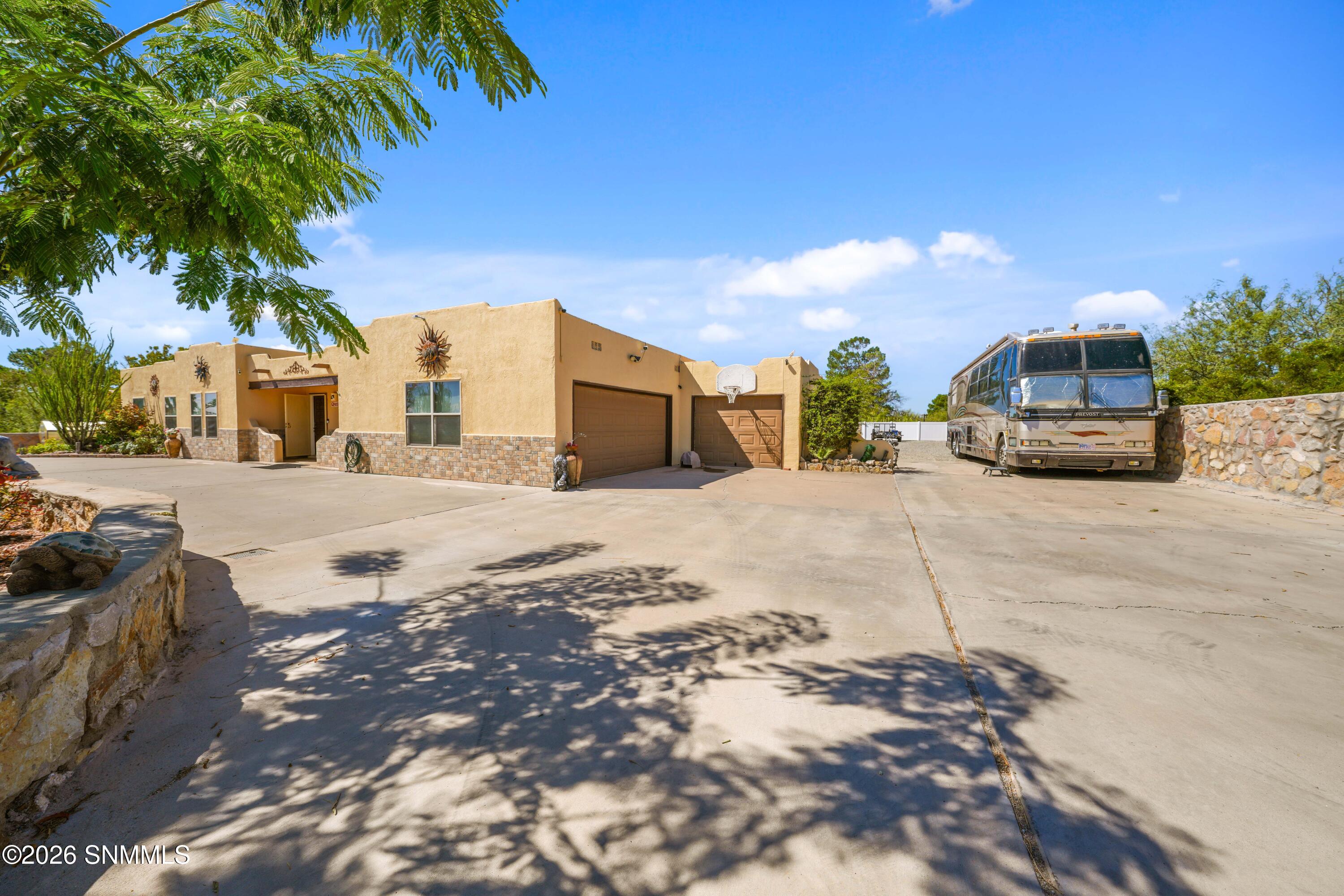 4207 E Winchester Road Property Photo 46