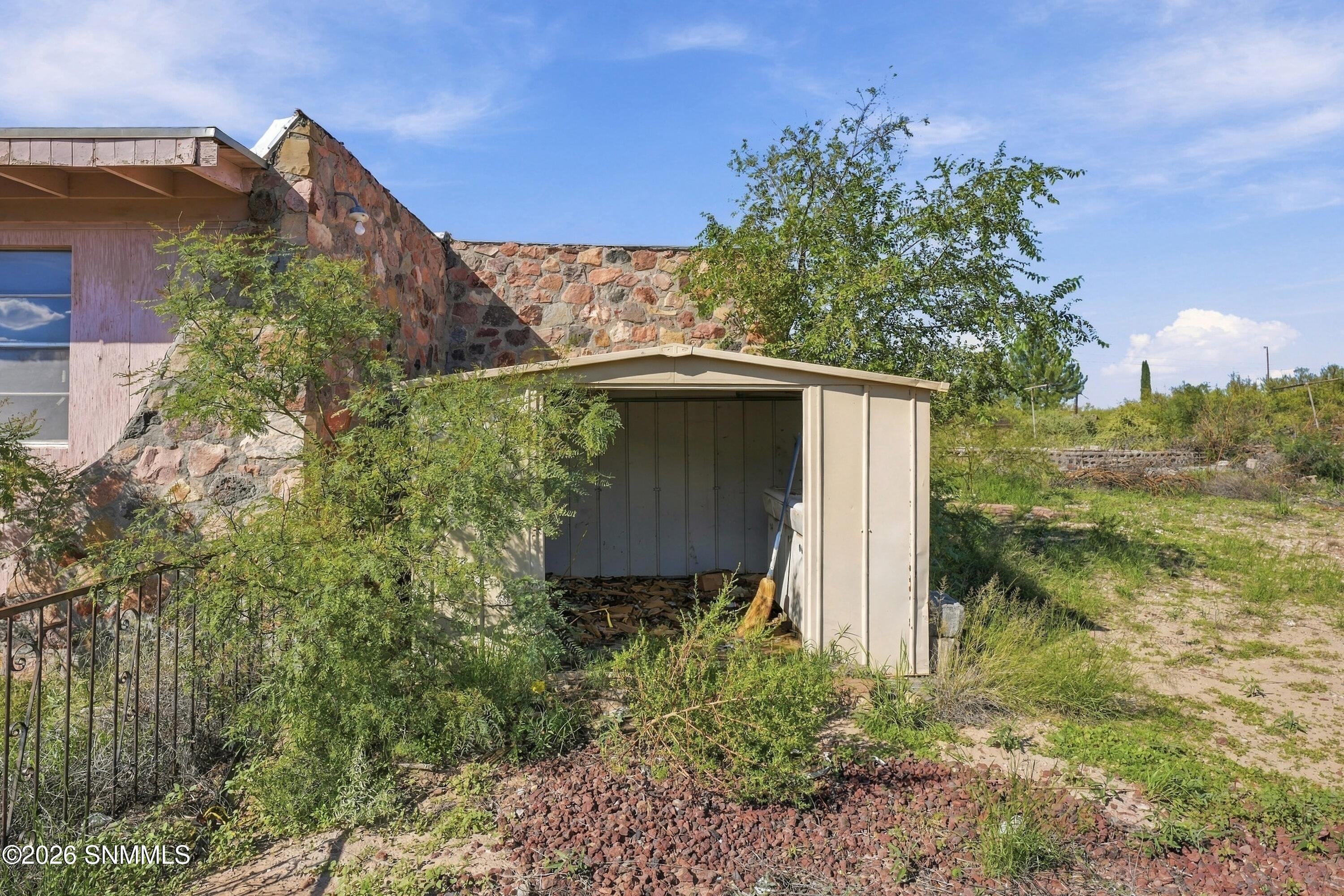 1251 Fort Selden Road Property Photo 12