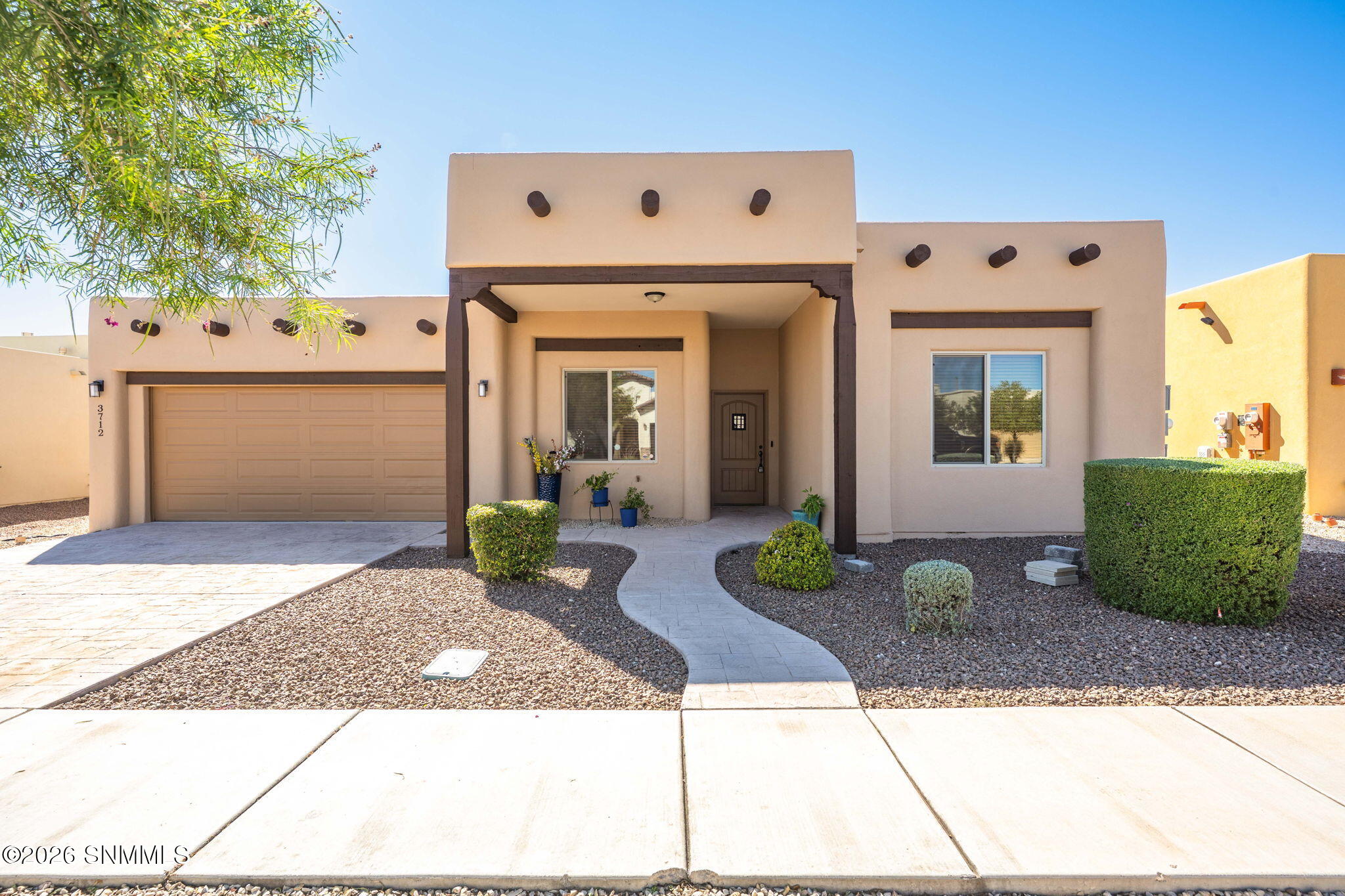 3712 Santa Minerva Avenue Property Photo 1