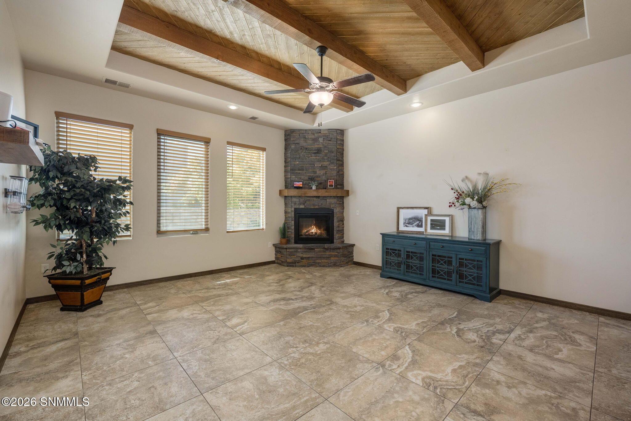 3712 Santa Minerva Avenue Property Photo 6