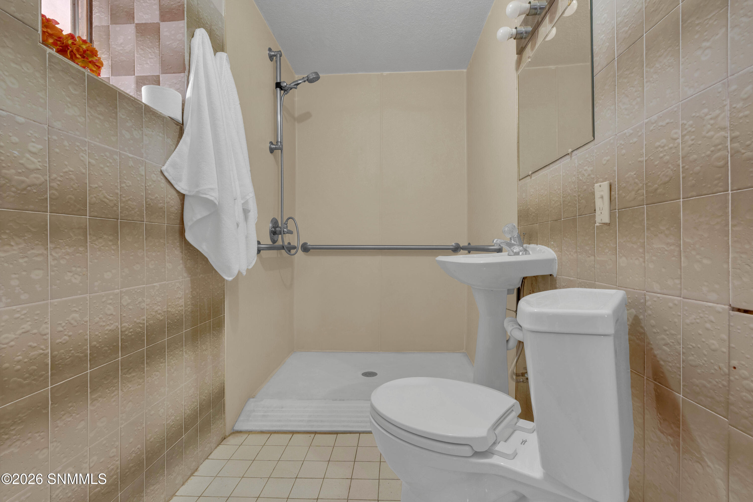 970 San Andres Drive Property Photo 17