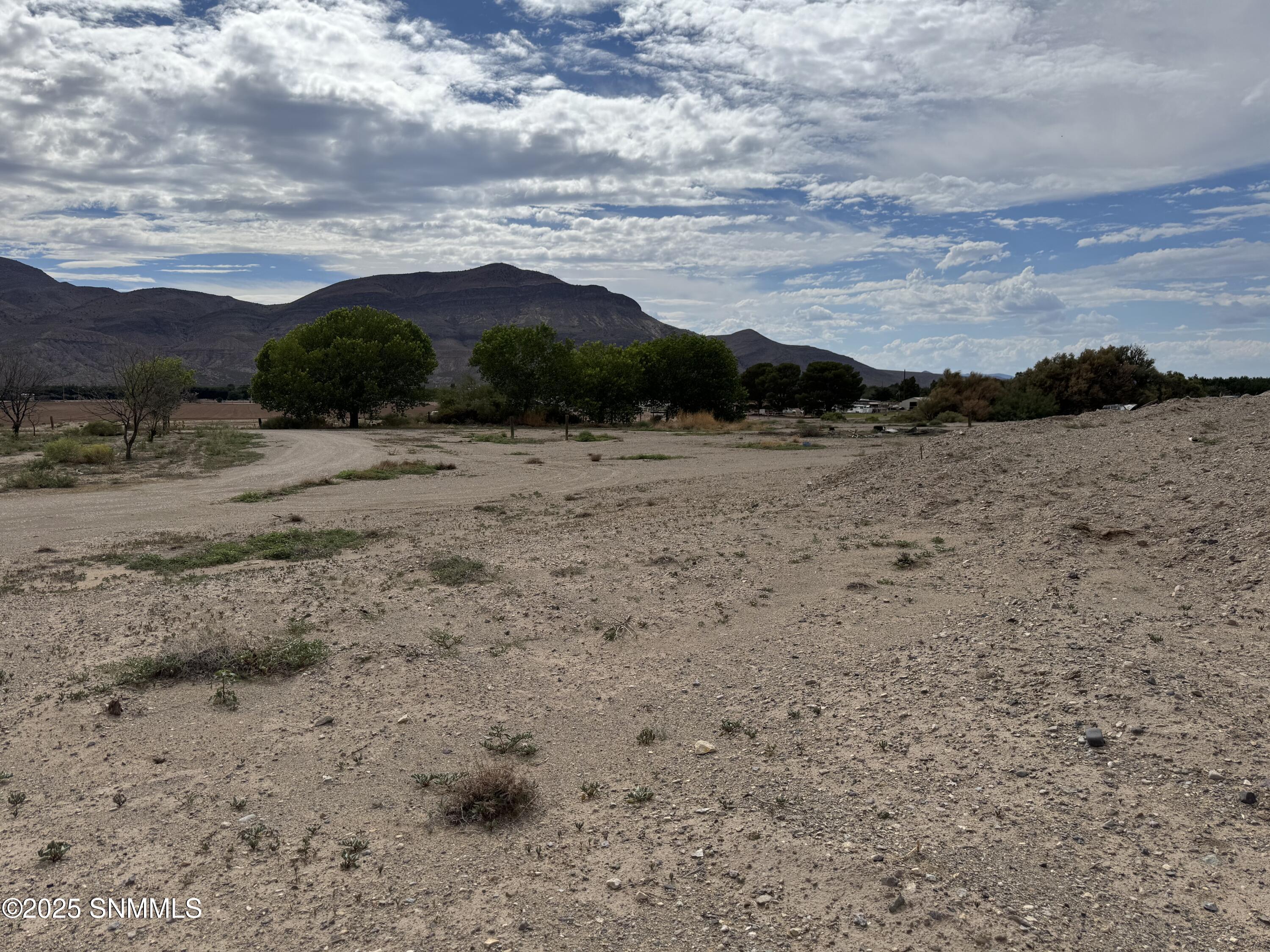 10081 Embarcadero Road Property Photo 2