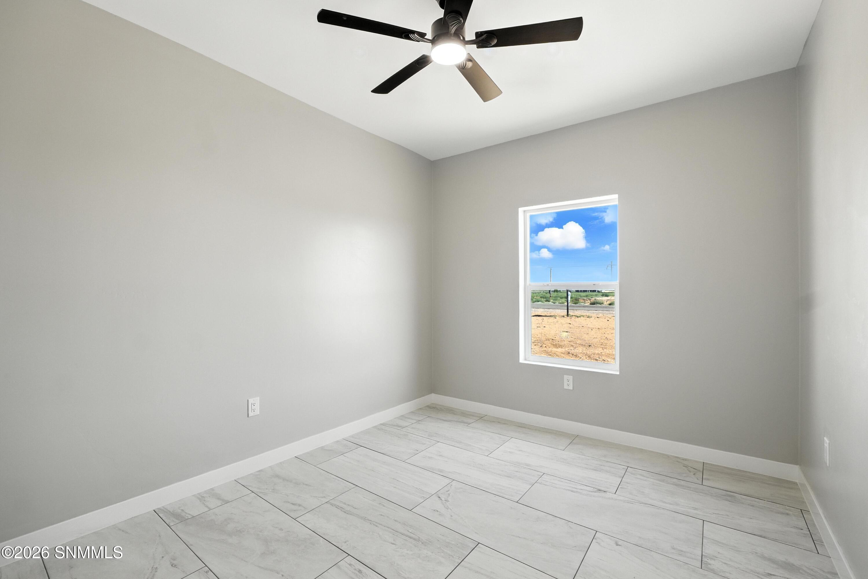 1260 Sahara Desert Drive Property Photo 25