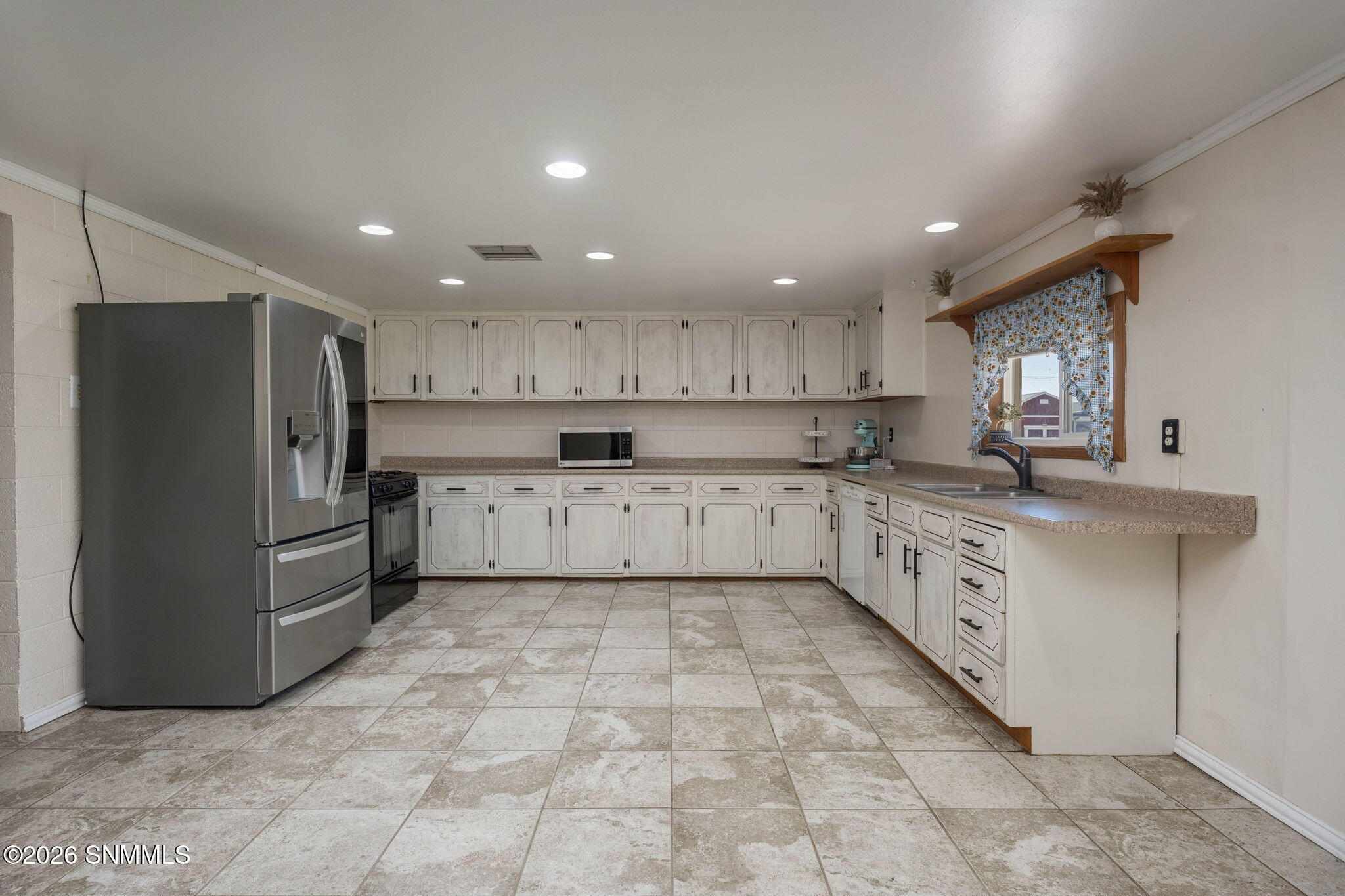 807 Aliyah Road Property Photo 6
