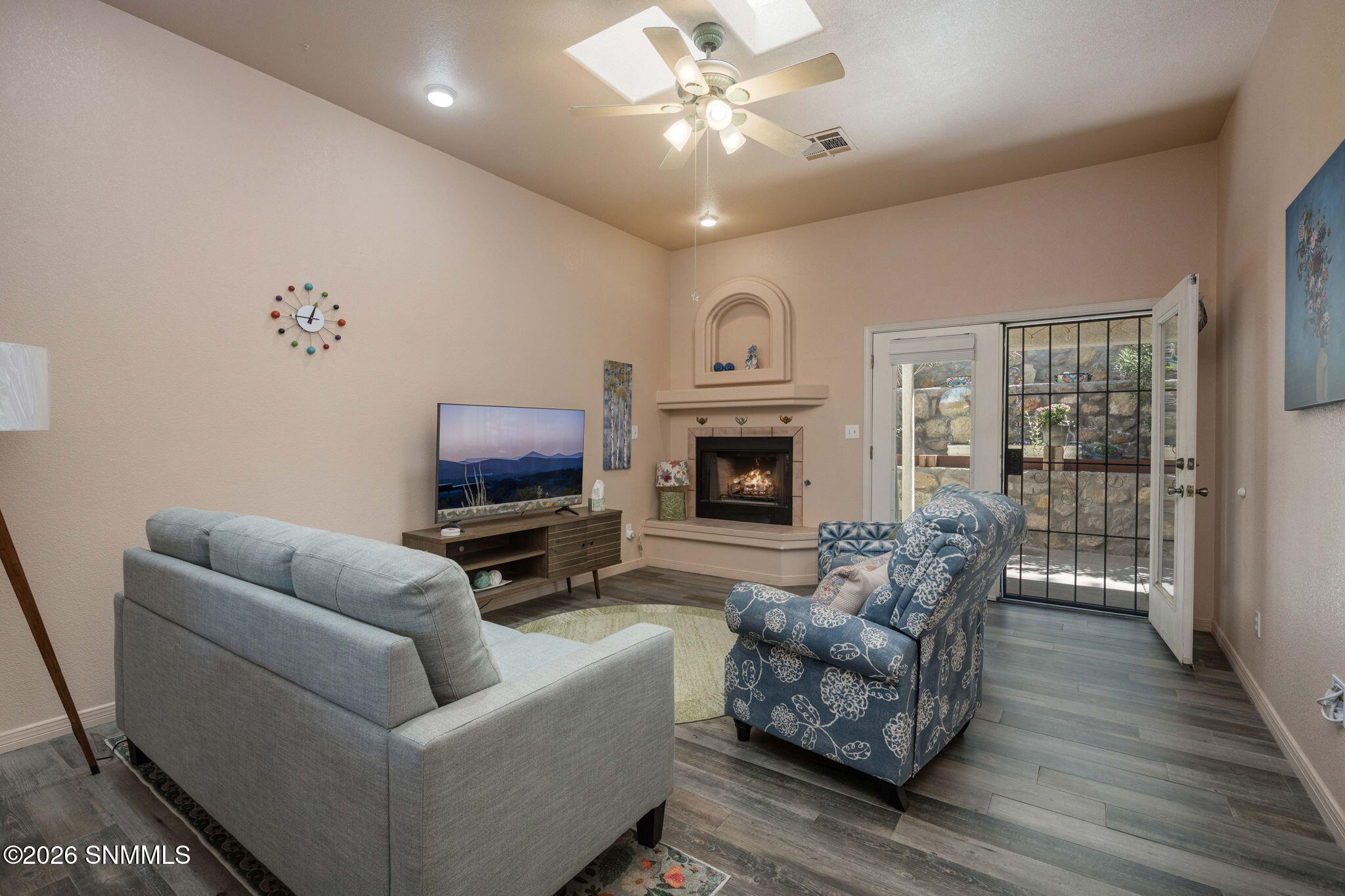 2484 Sunridge Drive Property Photo 12