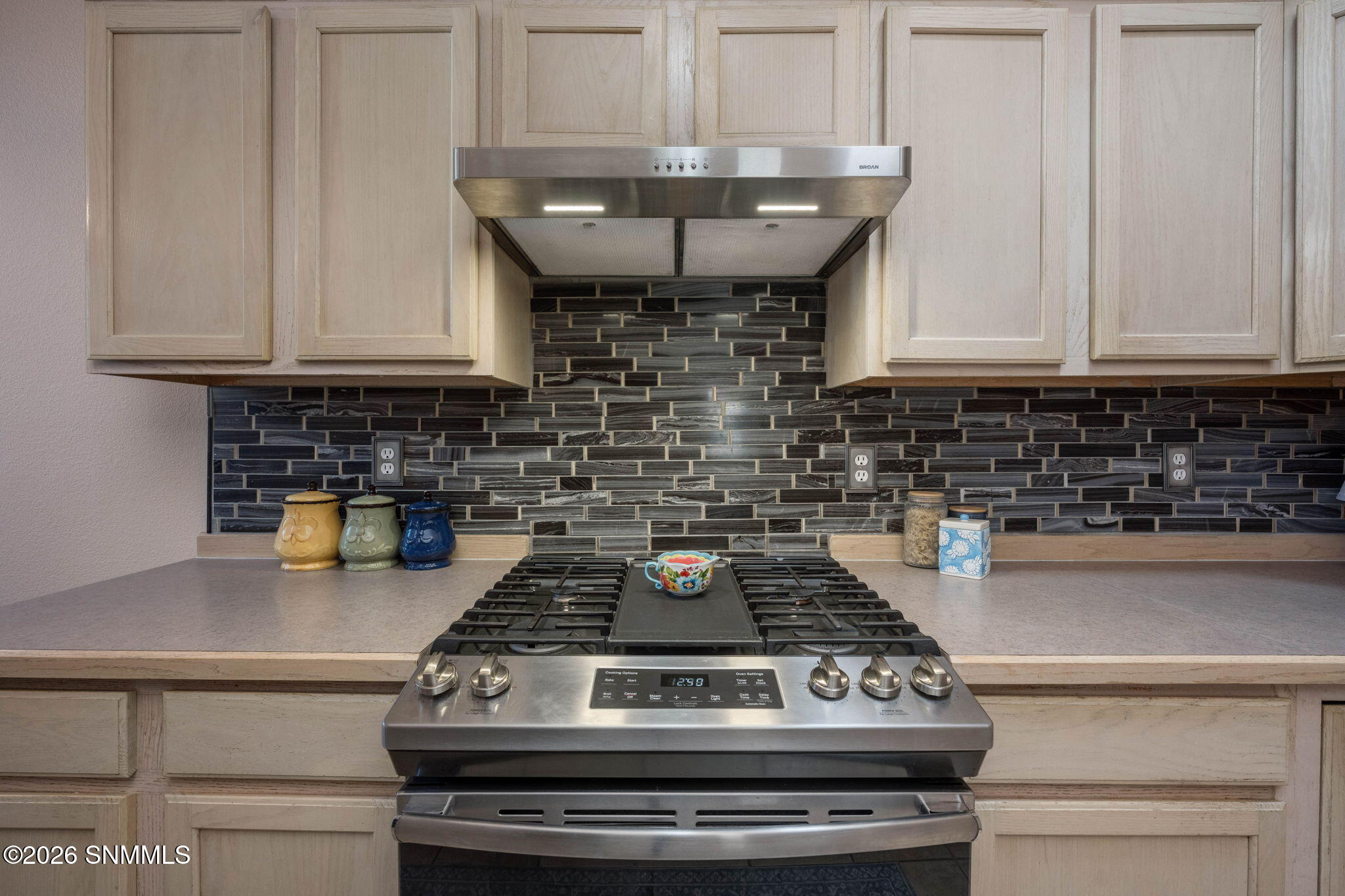 2484 Sunridge Drive Property Photo 16