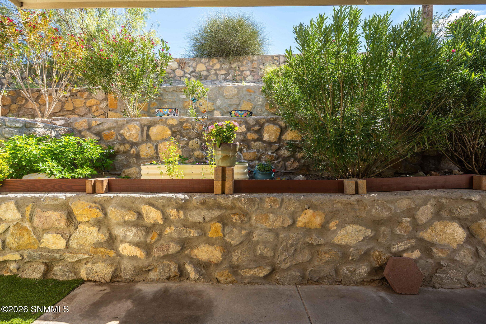 2484 Sunridge Drive Property Photo 32