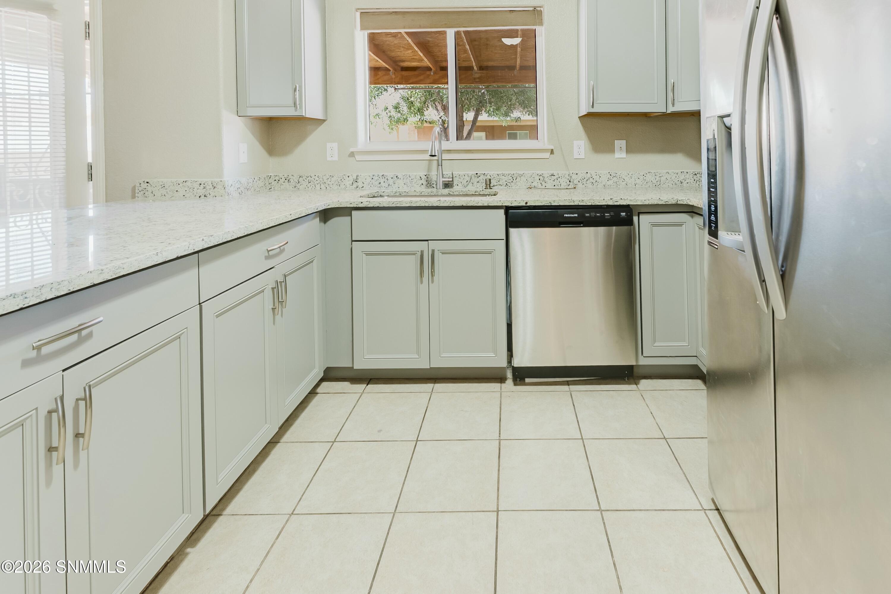 1331 Magoffin Place Property Photo 8