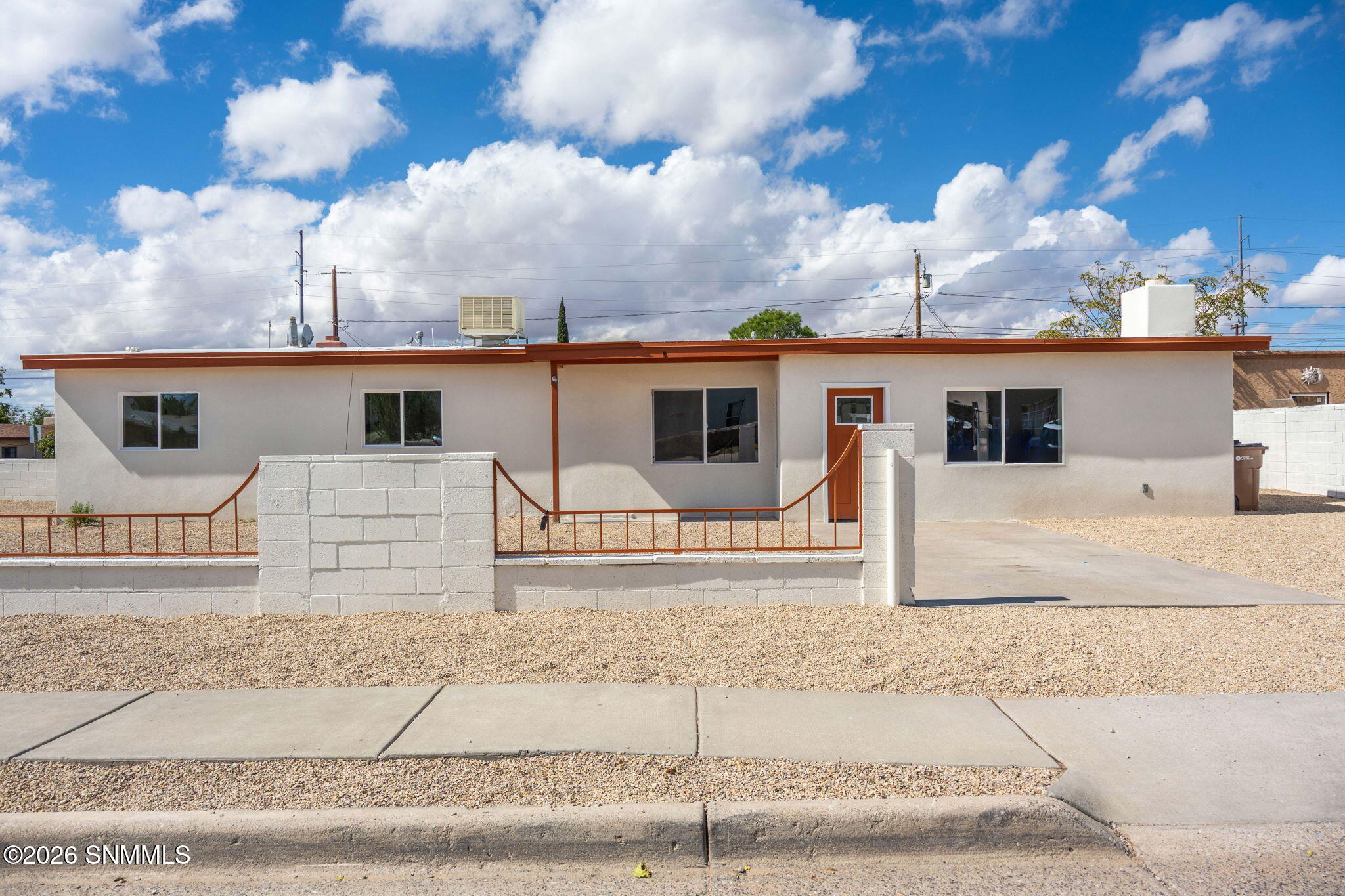 1050 Alamo Street Property Photo 1