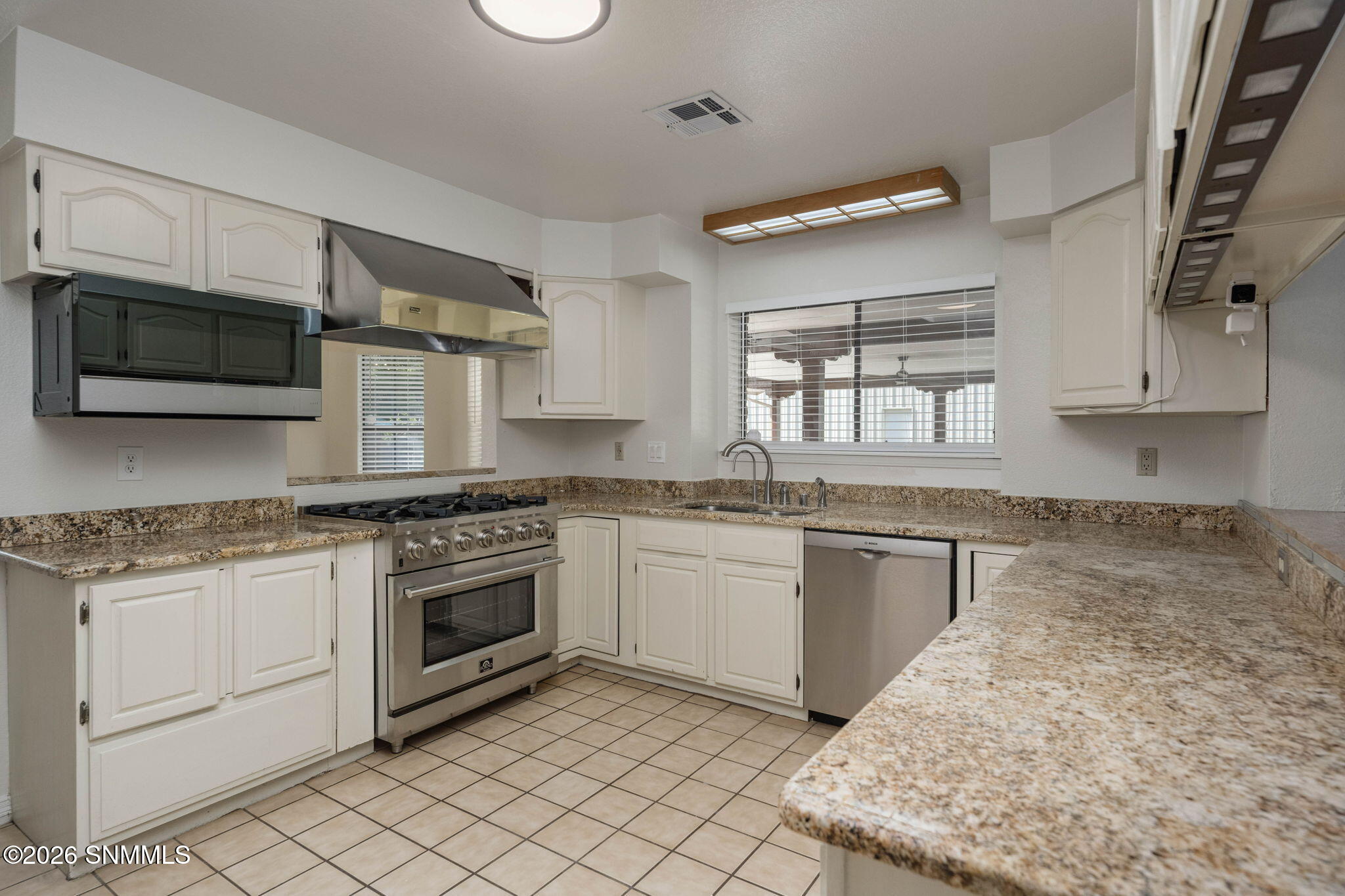 2220 Wildwind Road Property Photo 13