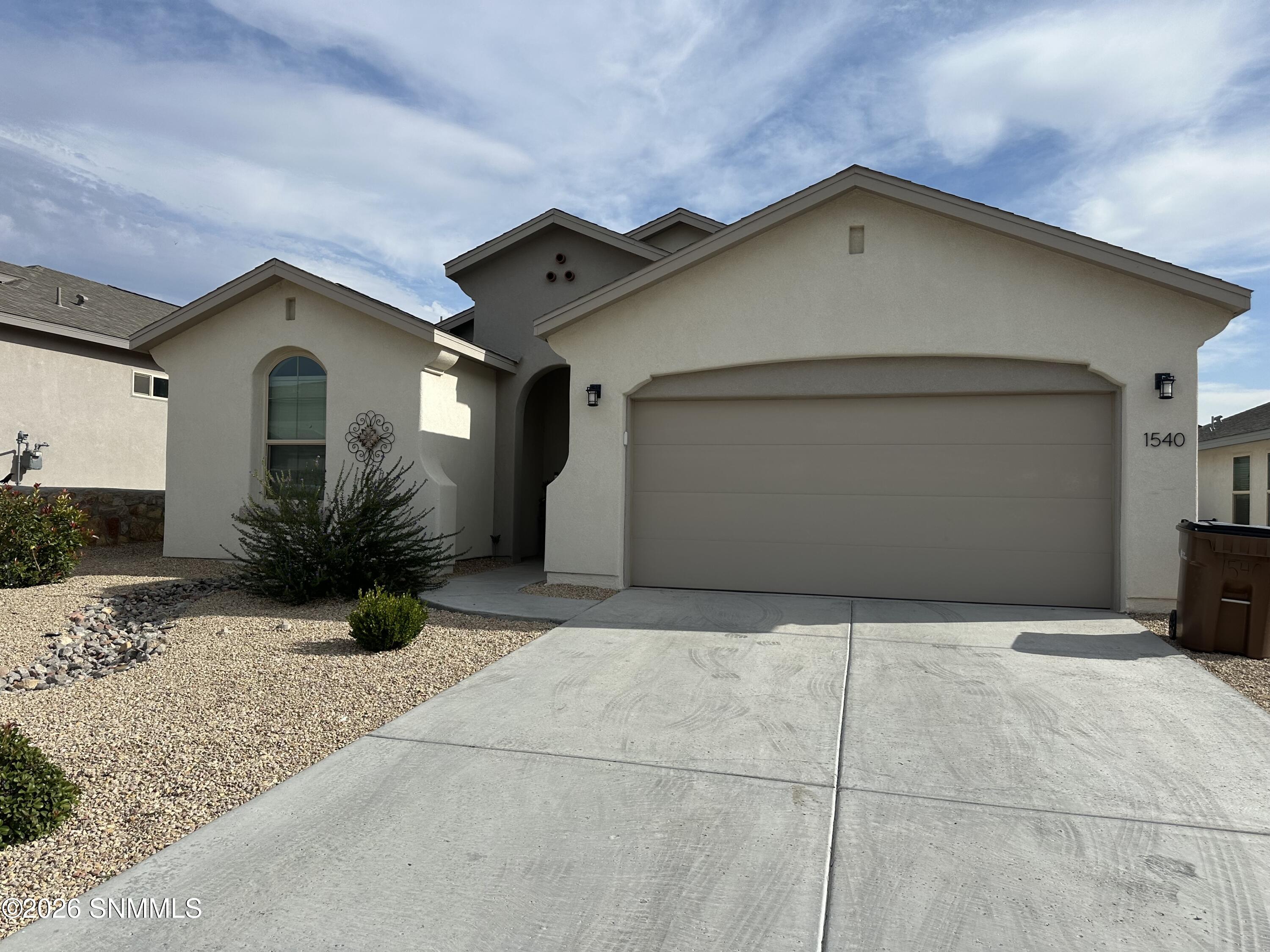 1540 Devine Court Property Photo 1