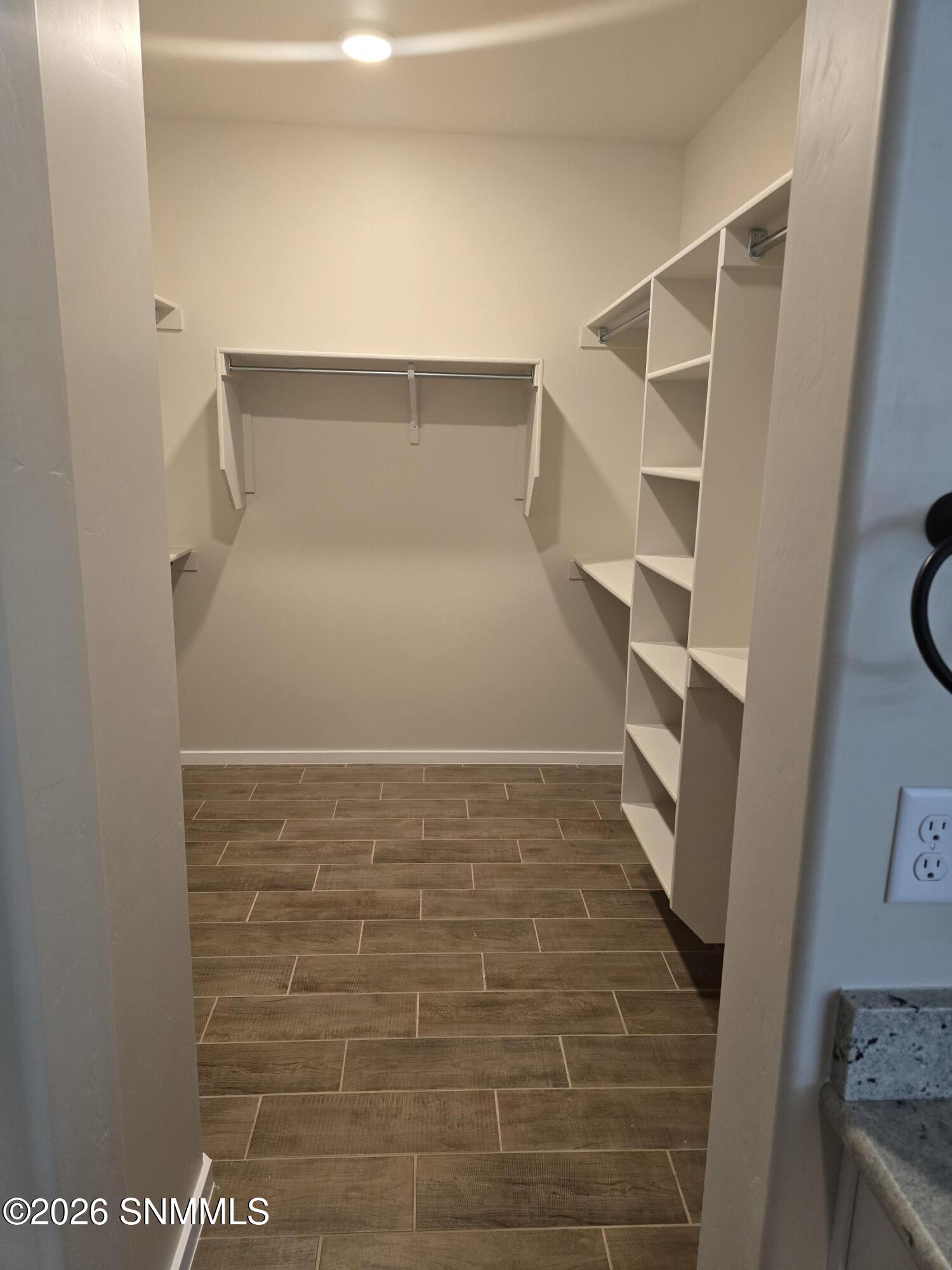 1540 Devine Court Property Photo 6
