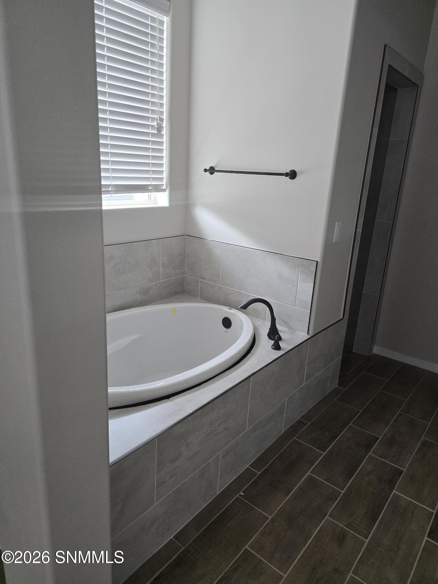 1540 Devine Court Property Photo 9