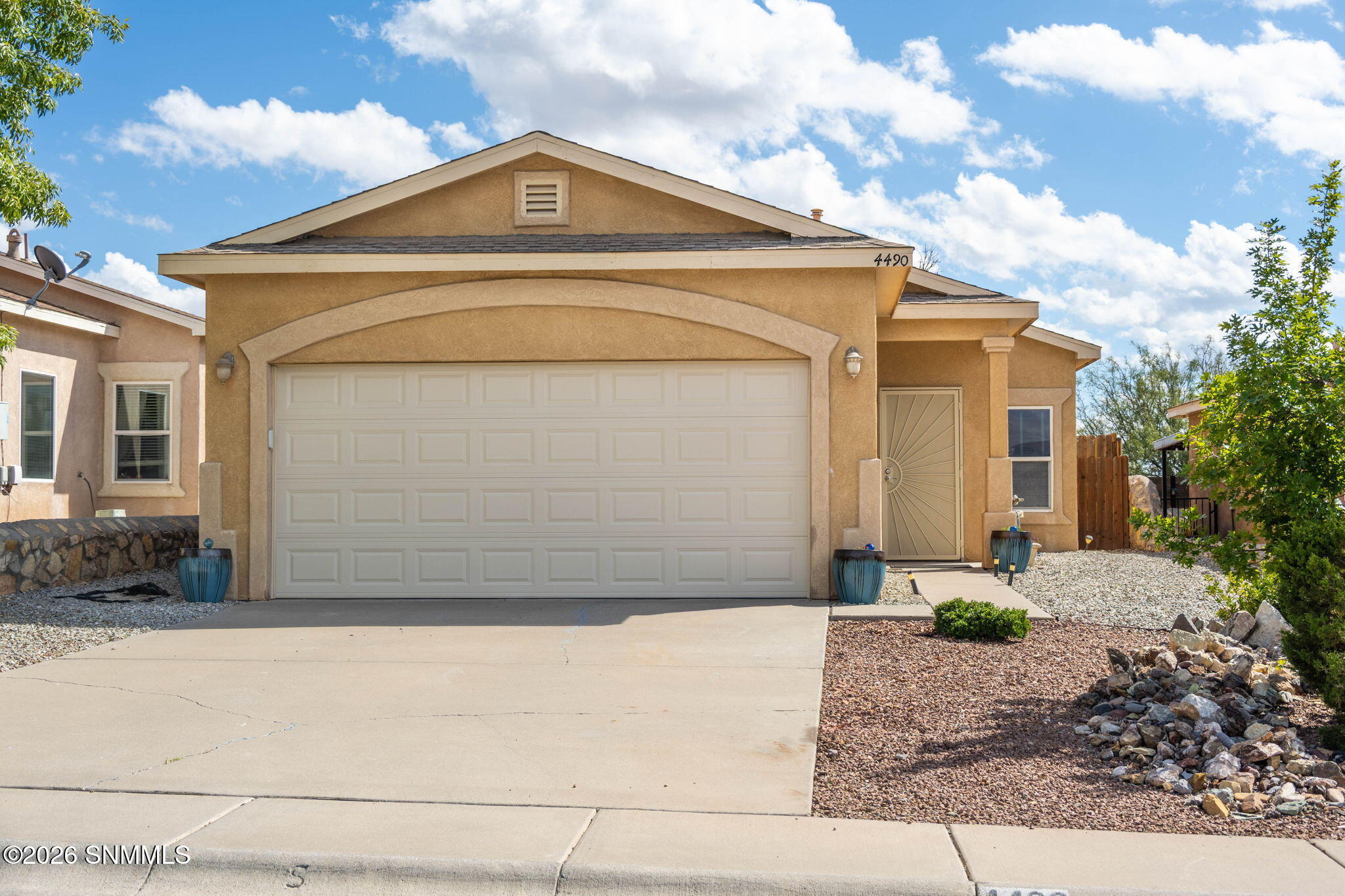 4490 Hillsboro Loop Property Photo 3