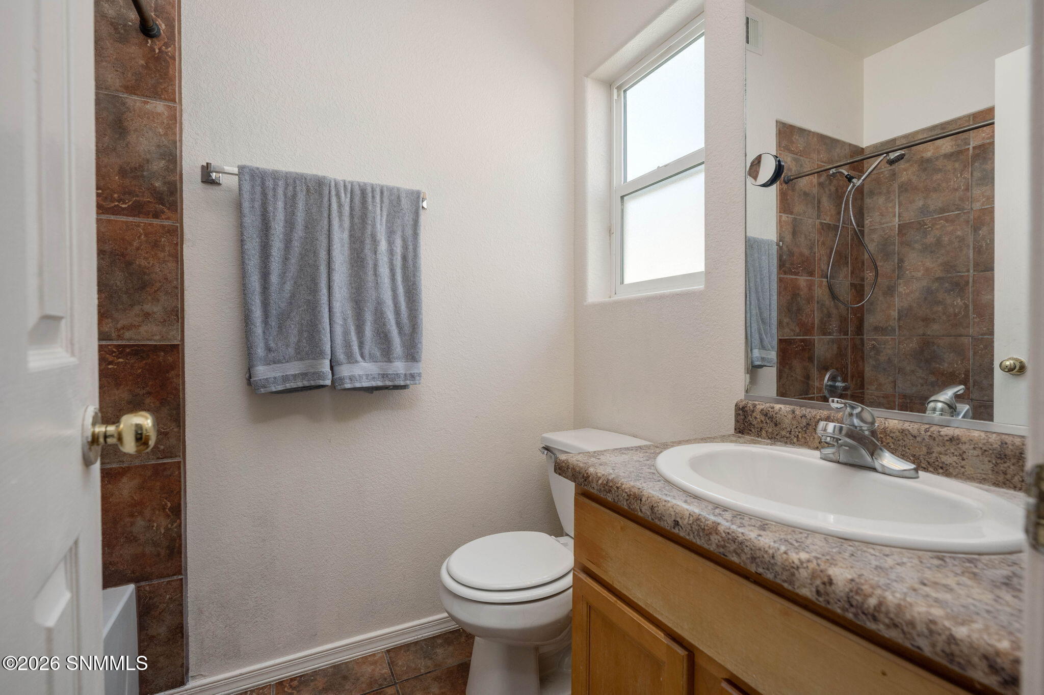 4490 Hillsboro Loop Property Photo 14