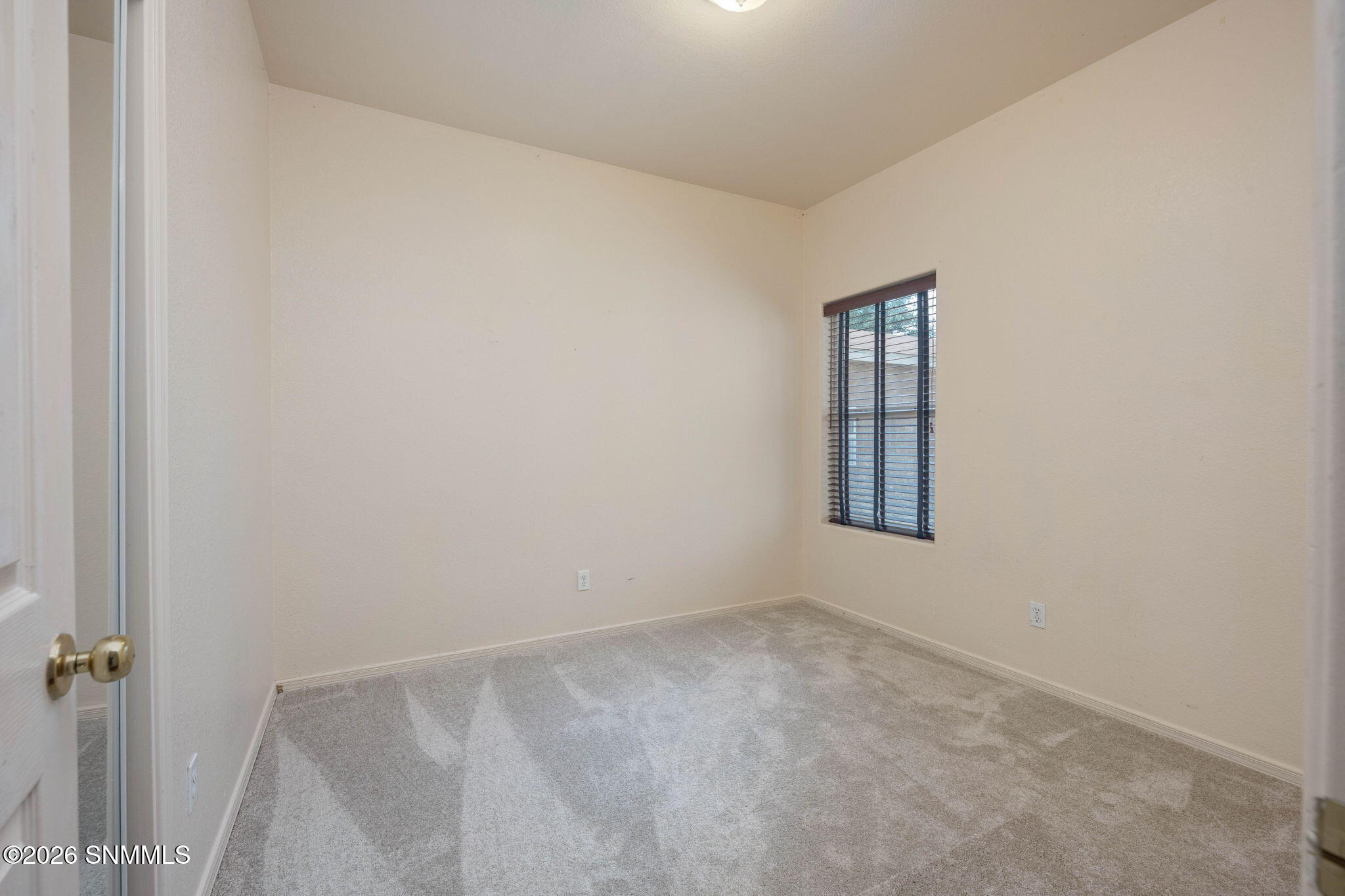 4490 Hillsboro Loop Property Photo 16
