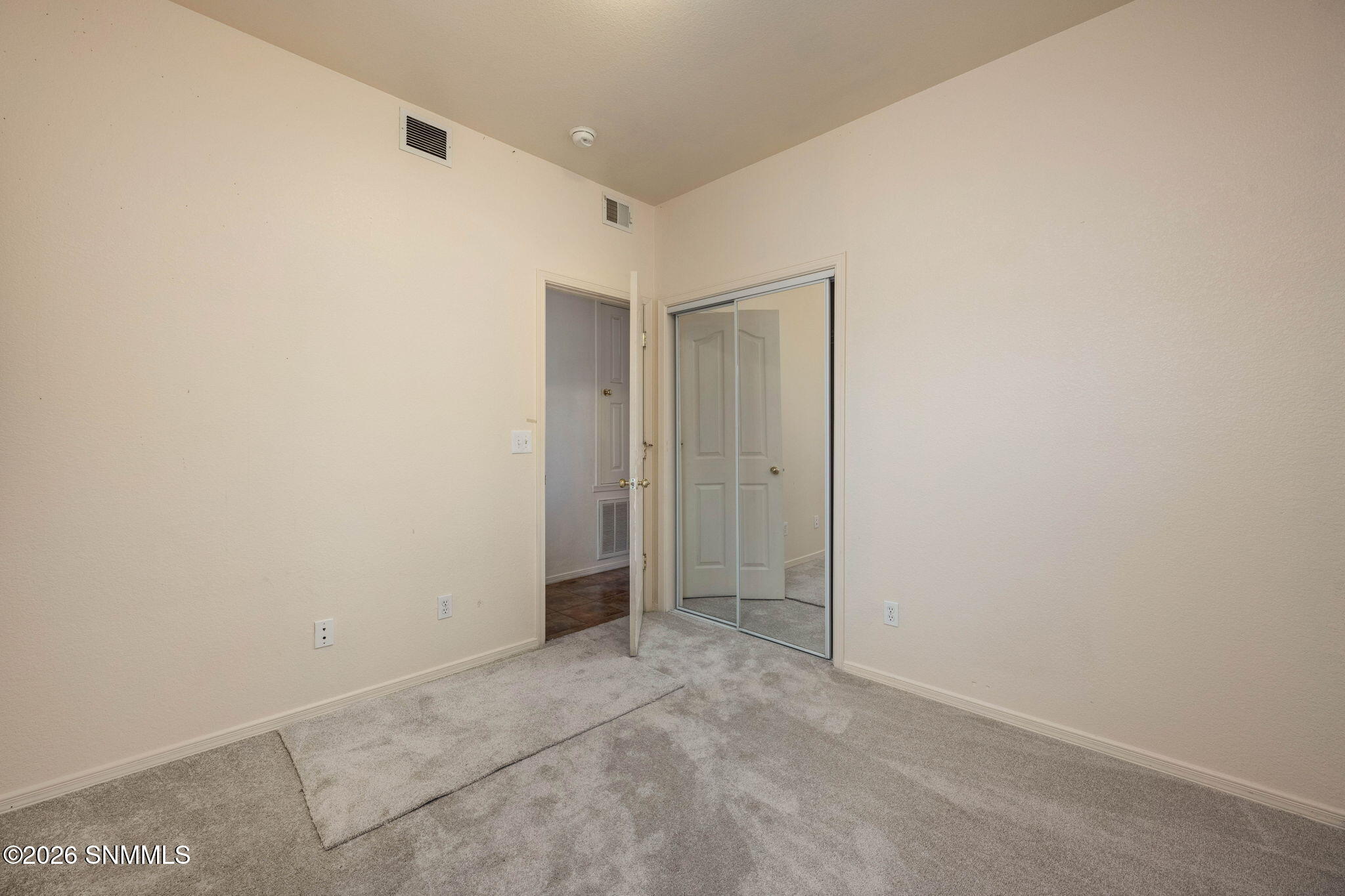 4490 Hillsboro Loop Property Photo 17