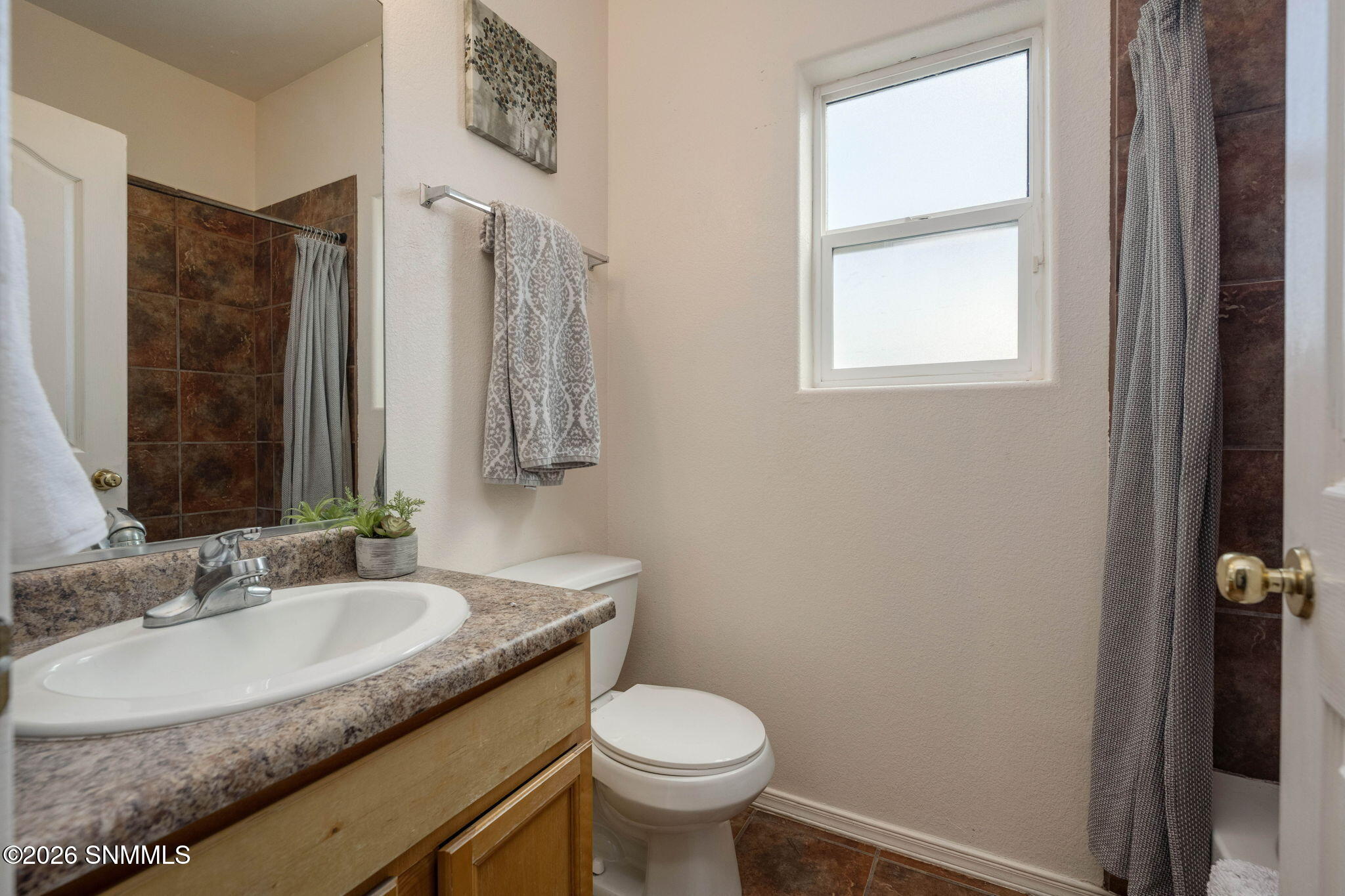 4490 Hillsboro Loop Property Photo 18