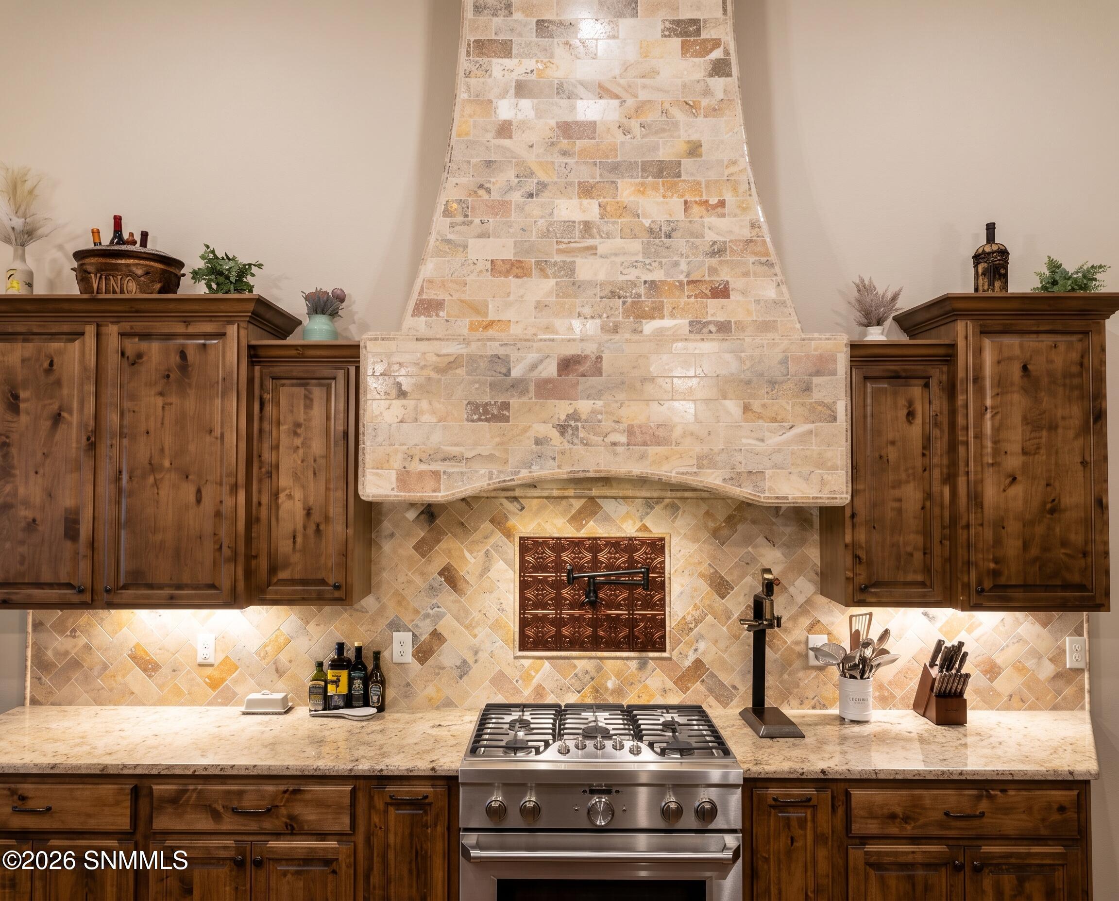 1130 King Bird Court Property Photo 23
