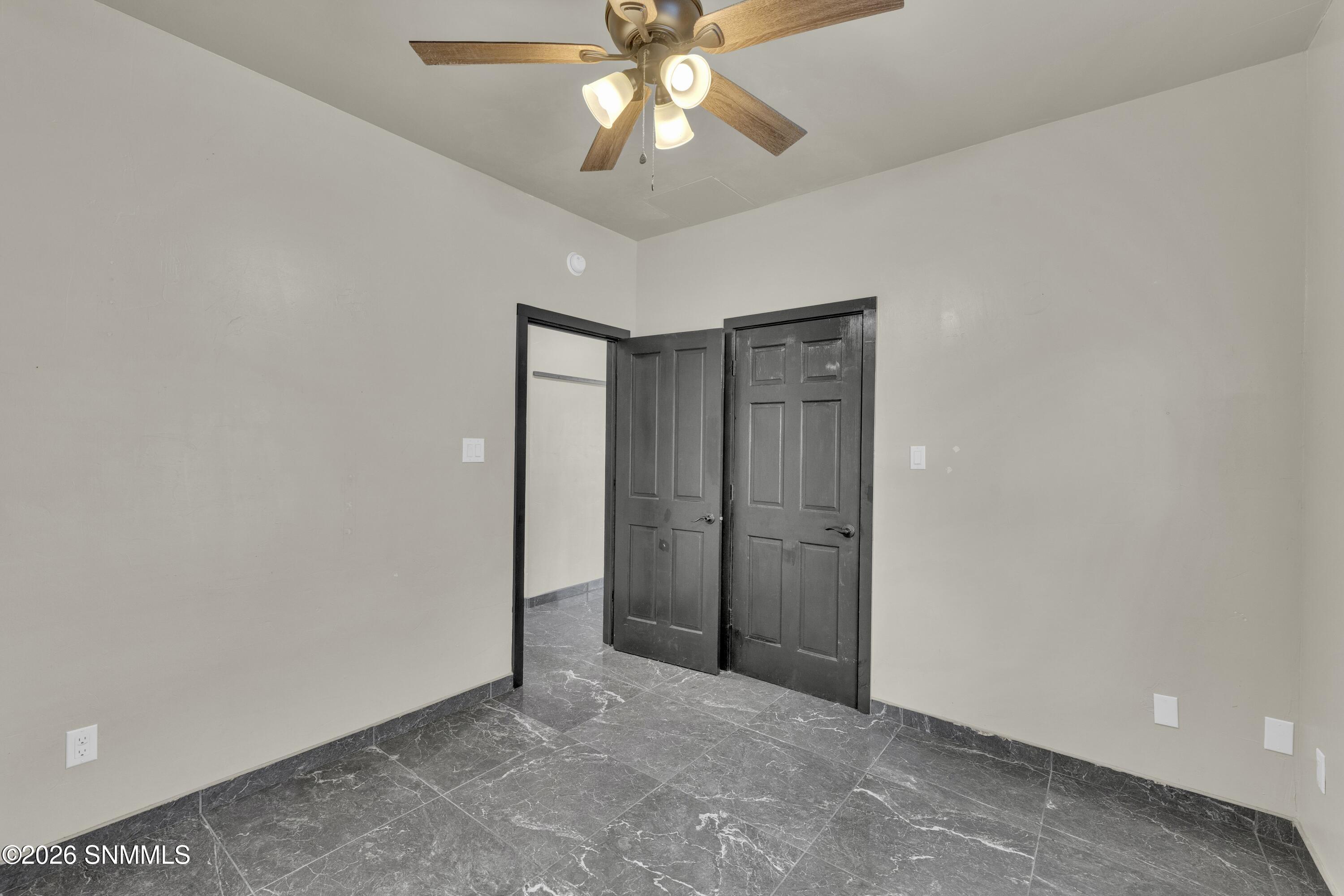 1104 W Parker Road Property Photo 16
