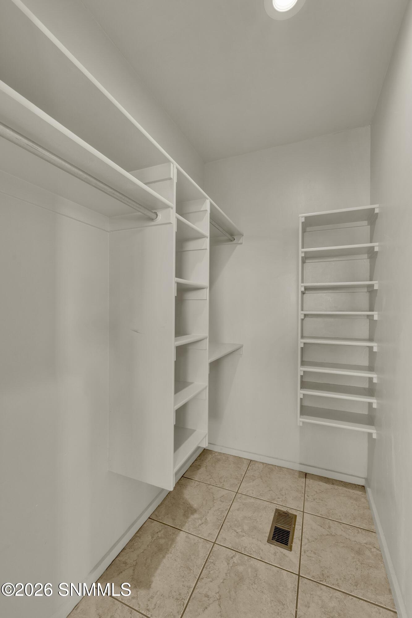 1104 W Parker Road Property Photo 27