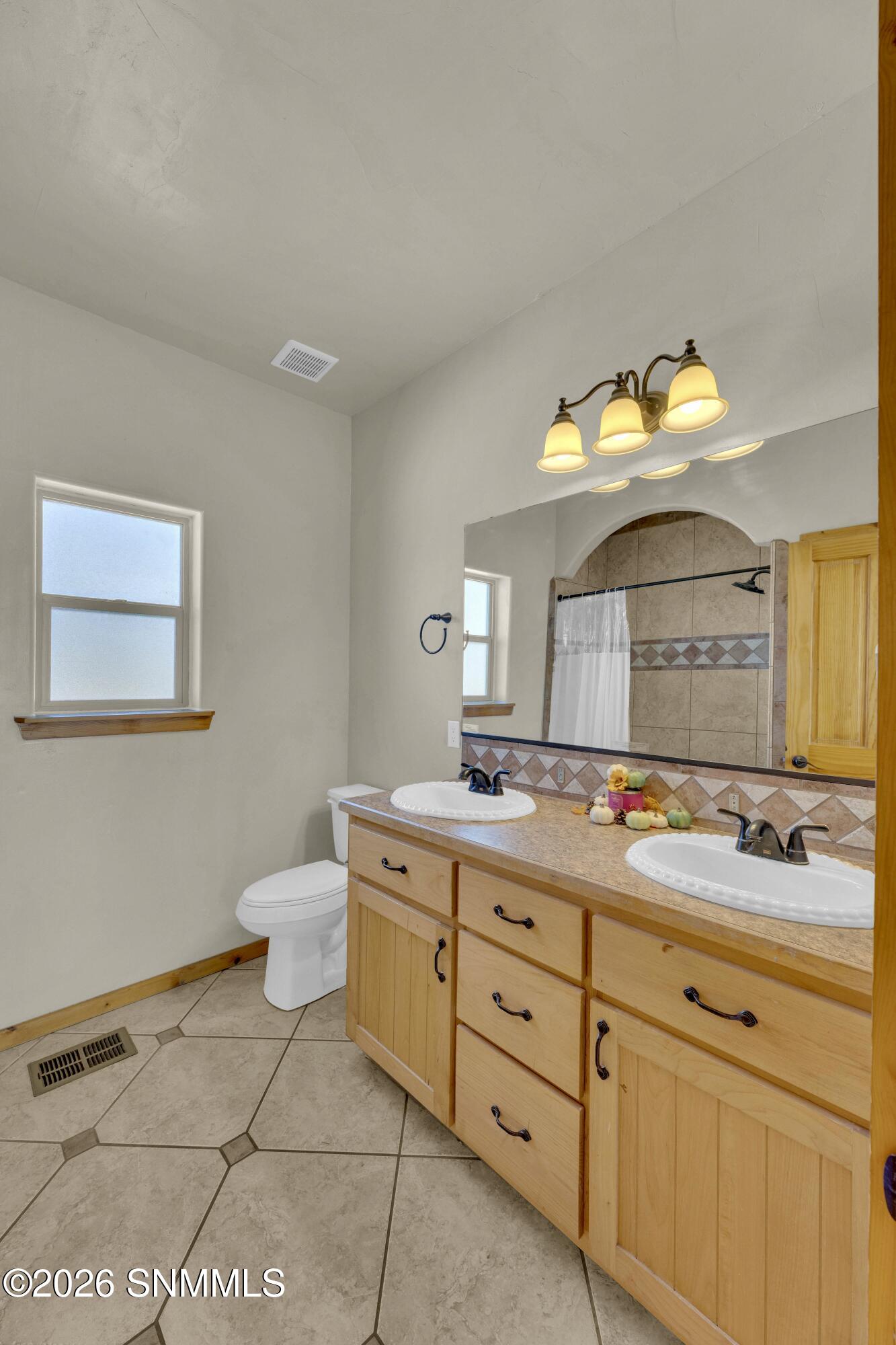 1104 W Parker Road Property Photo 29