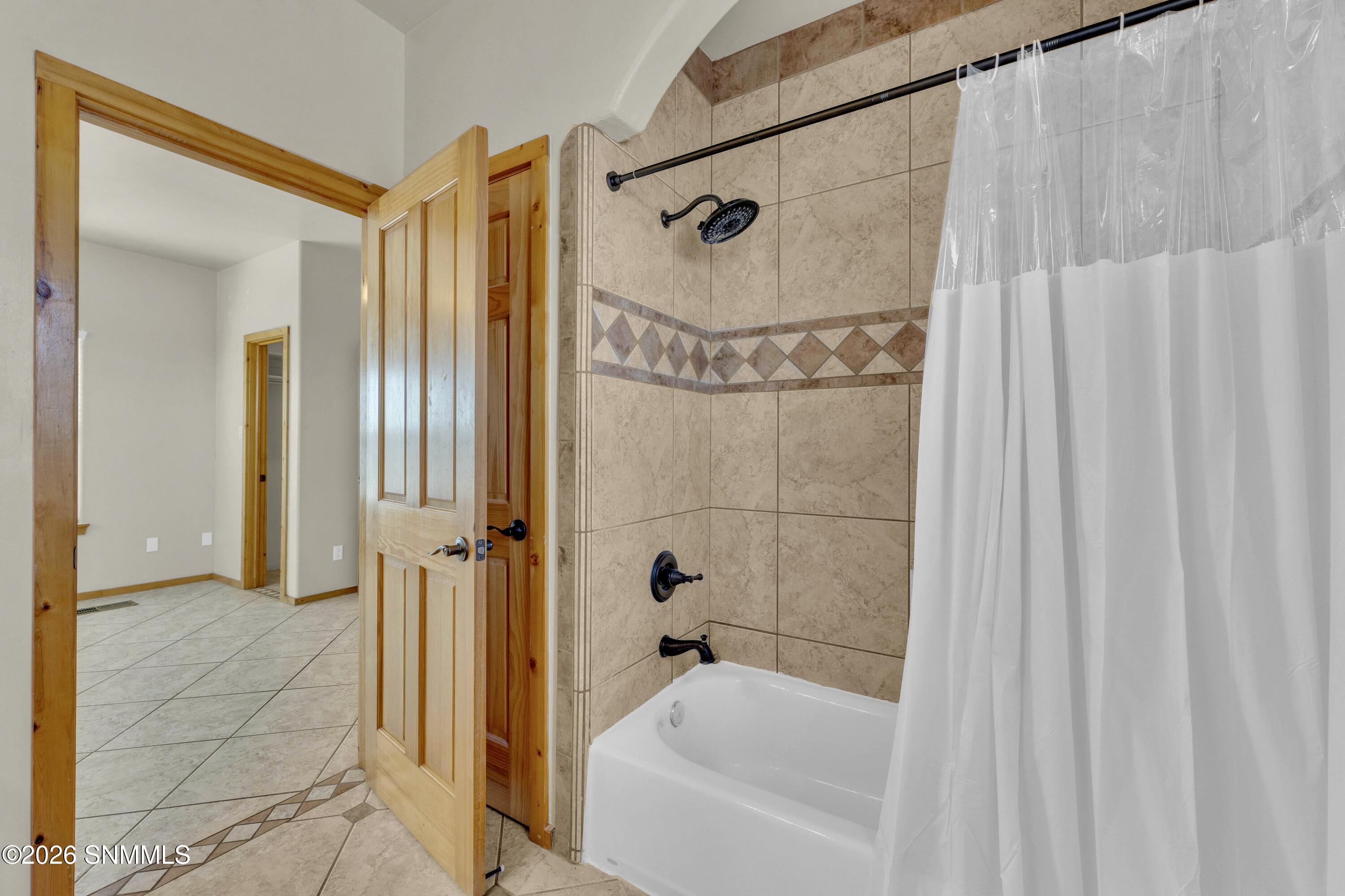 1104 W Parker Road Property Photo 31