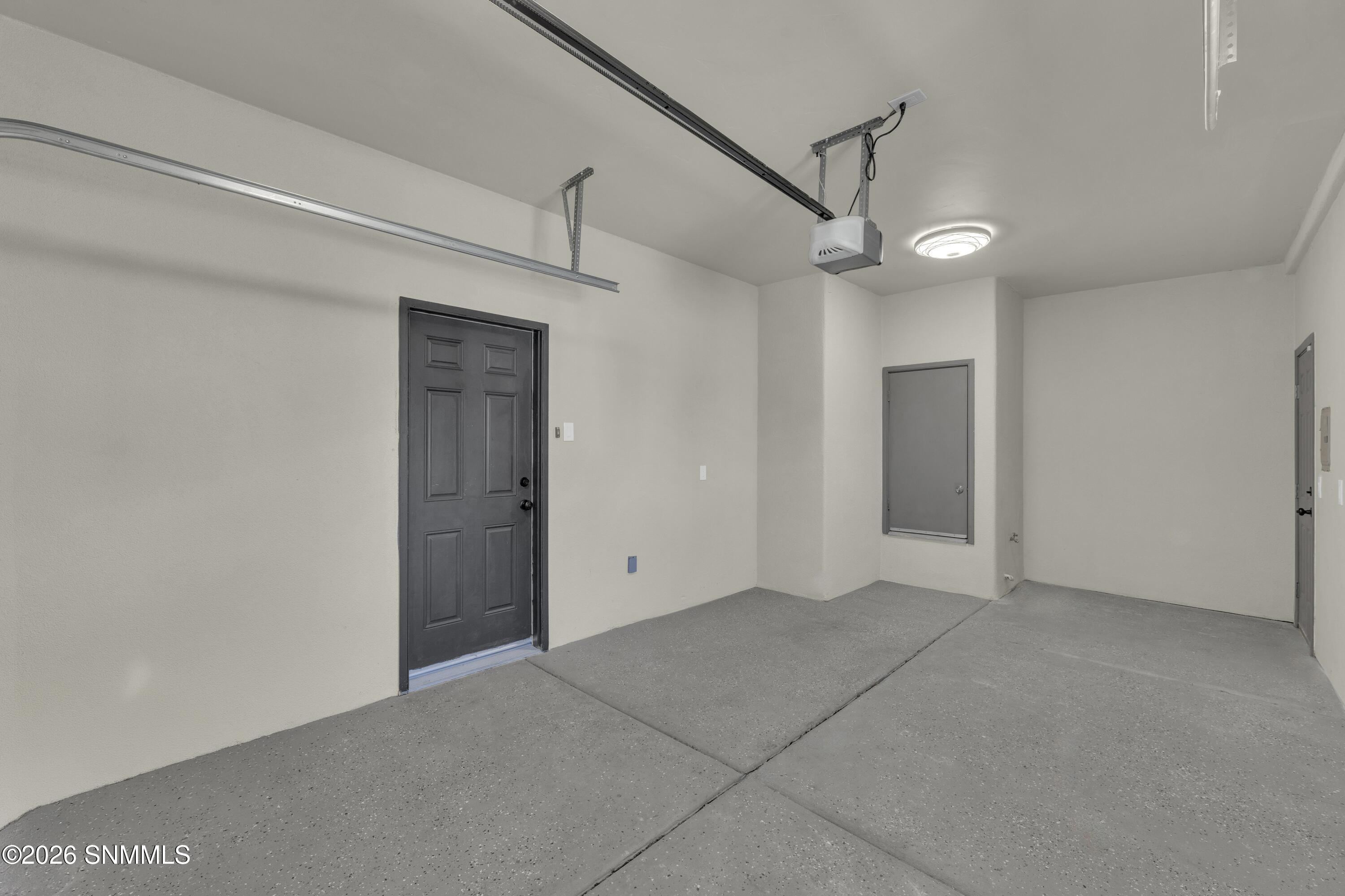 1104 W Parker Road Property Photo 35