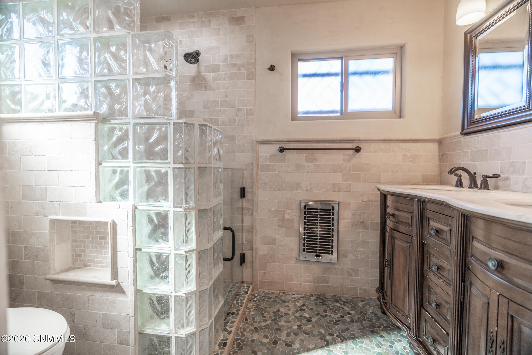 2400 S Solano Drive Property Photo 6