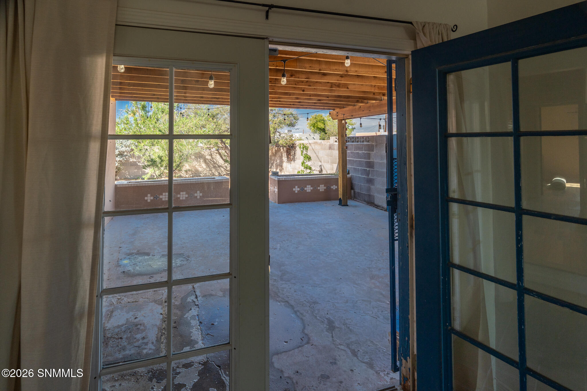 2400 S Solano Drive Property Photo 27