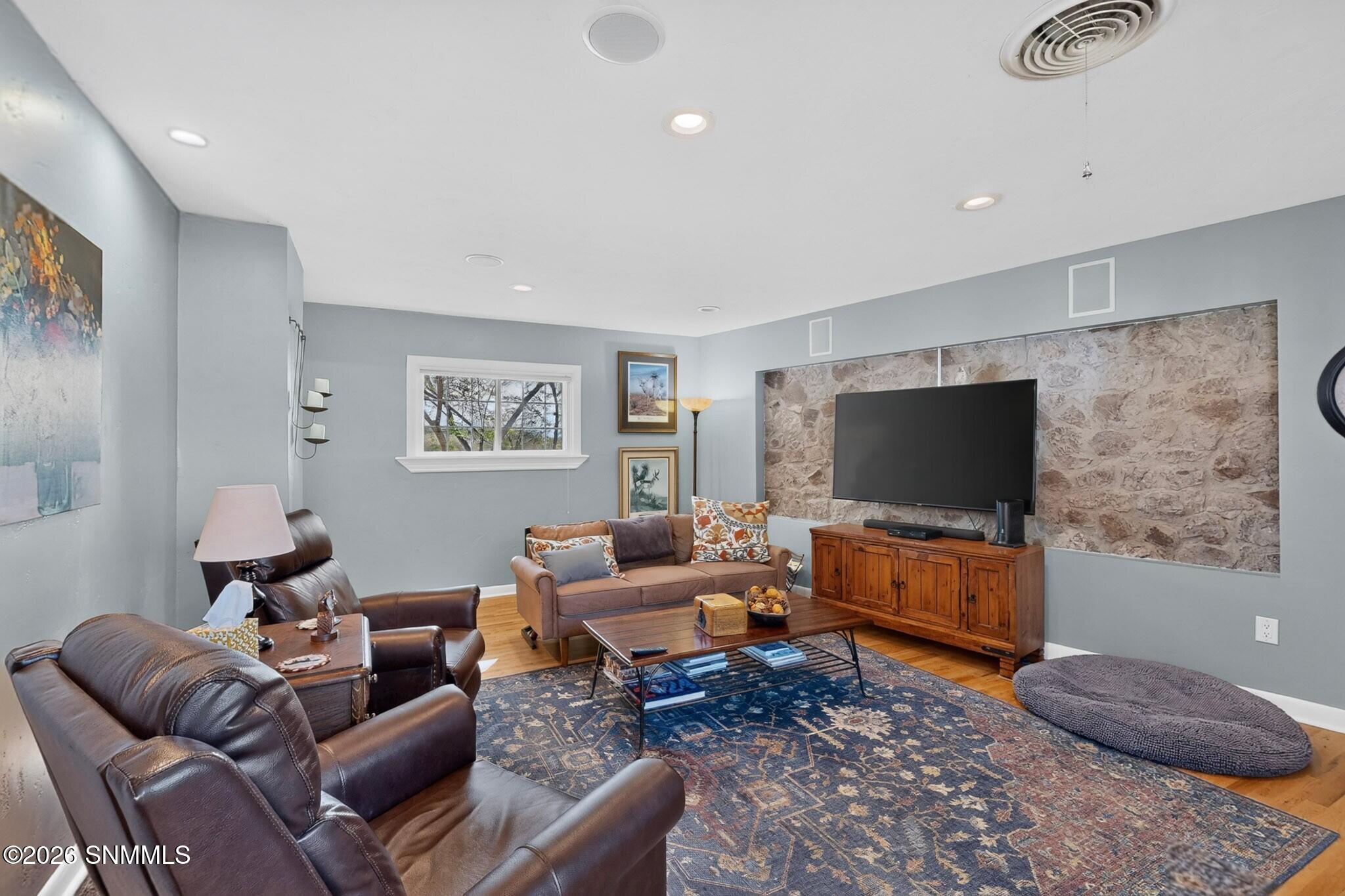 8105 Dona Ana Road Property Photo 18