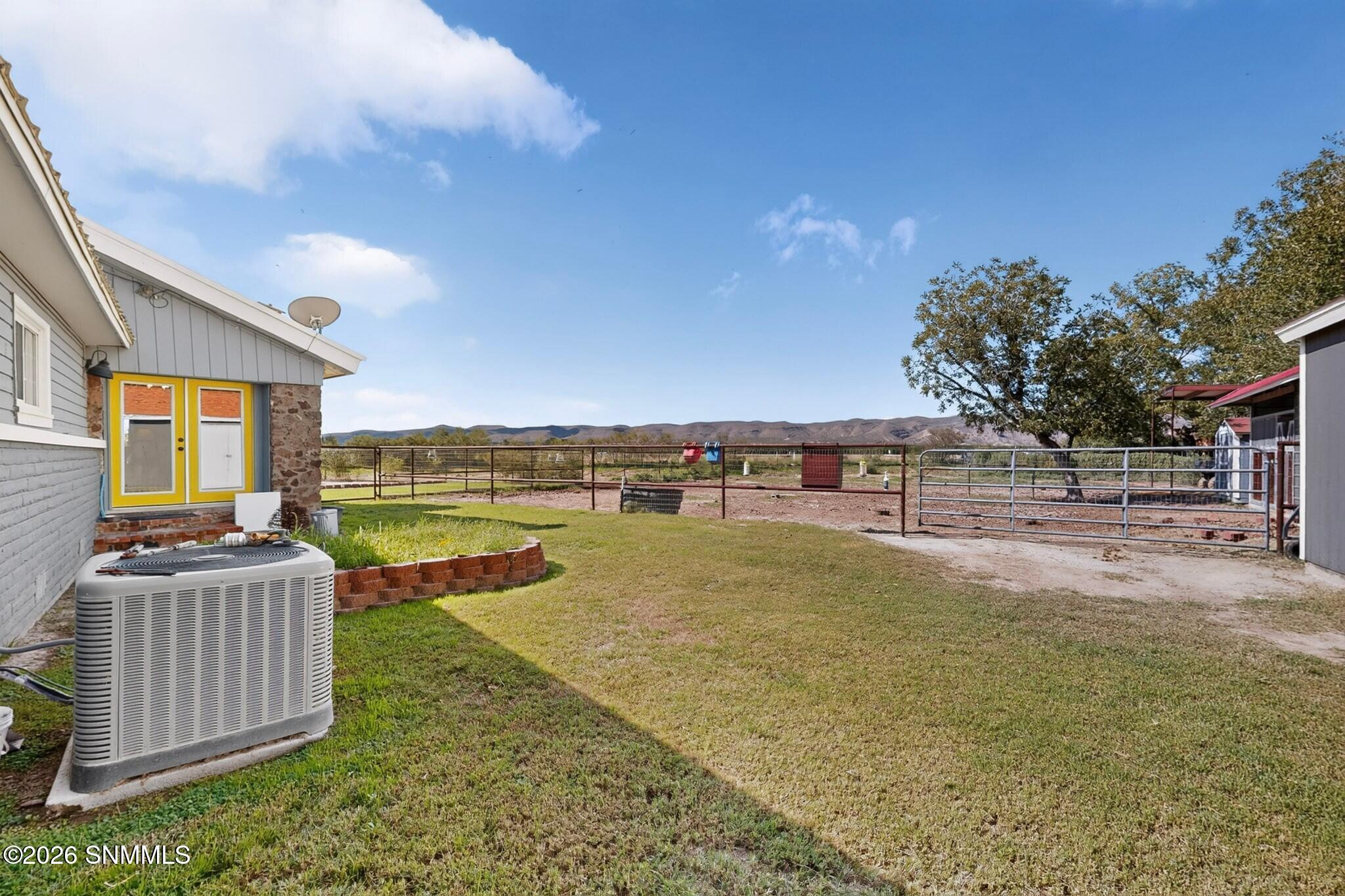8105 Dona Ana Road Property Photo 40