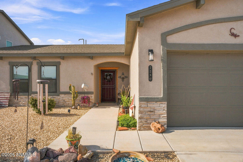 7250 Aretha Way Property Photo 7