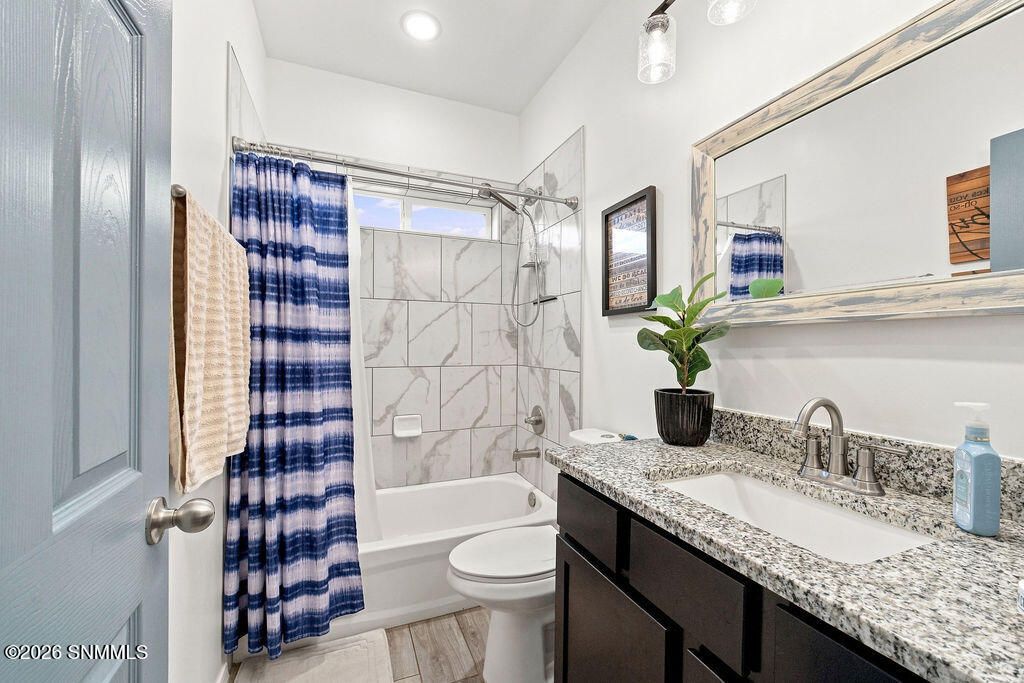 7250 Aretha Way Property Photo 31
