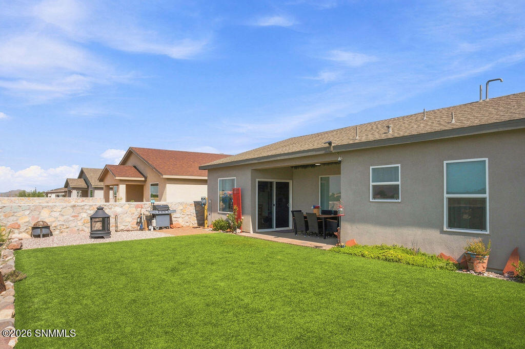 7250 Aretha Way Property Photo 36