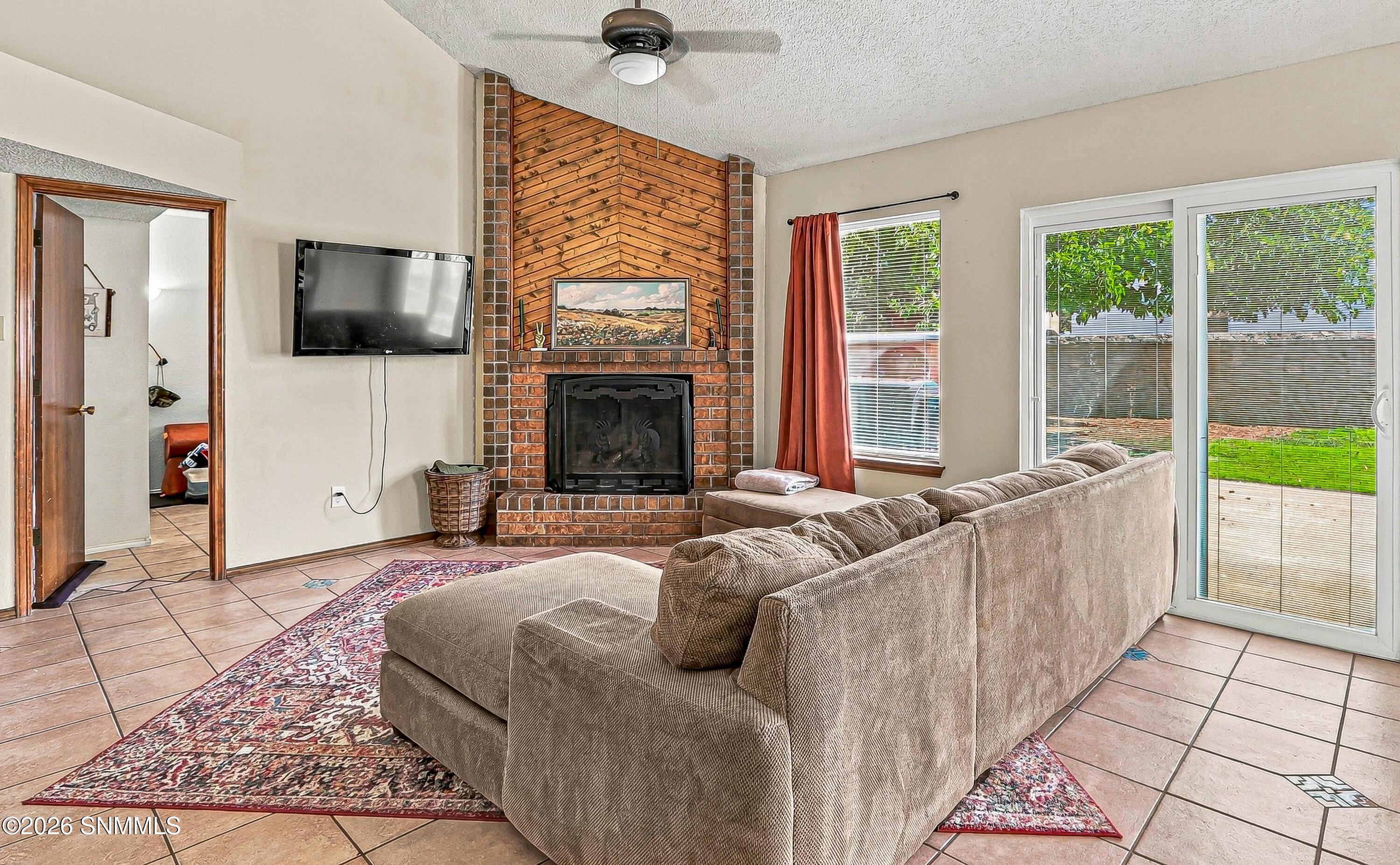 452 Augustus Road Property Photo 4