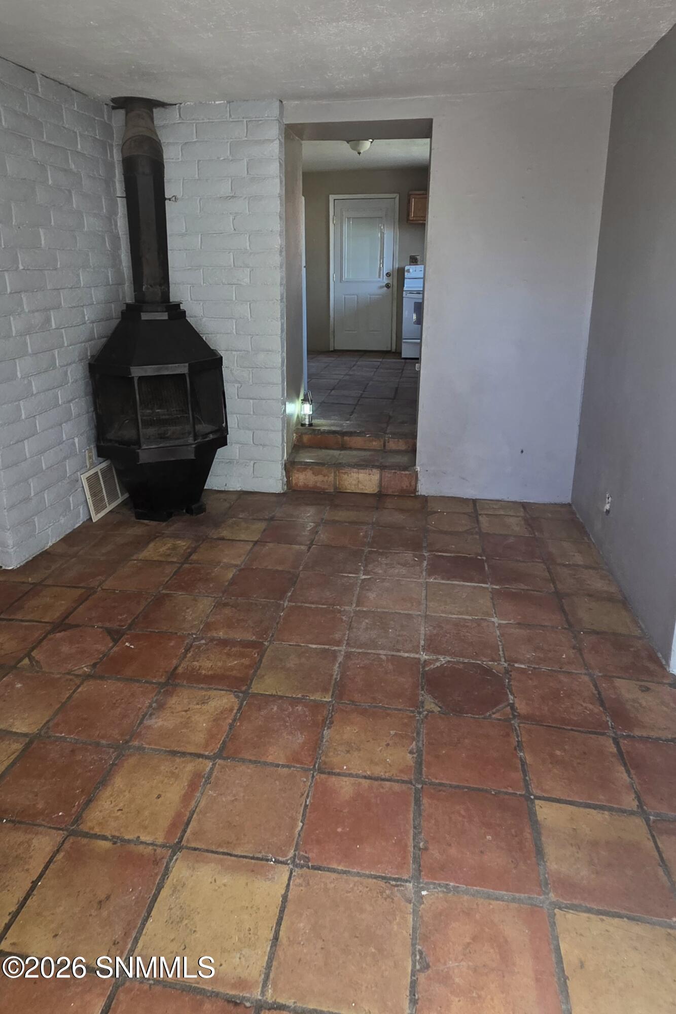 343 E Bowman Avenue Property Photo 6