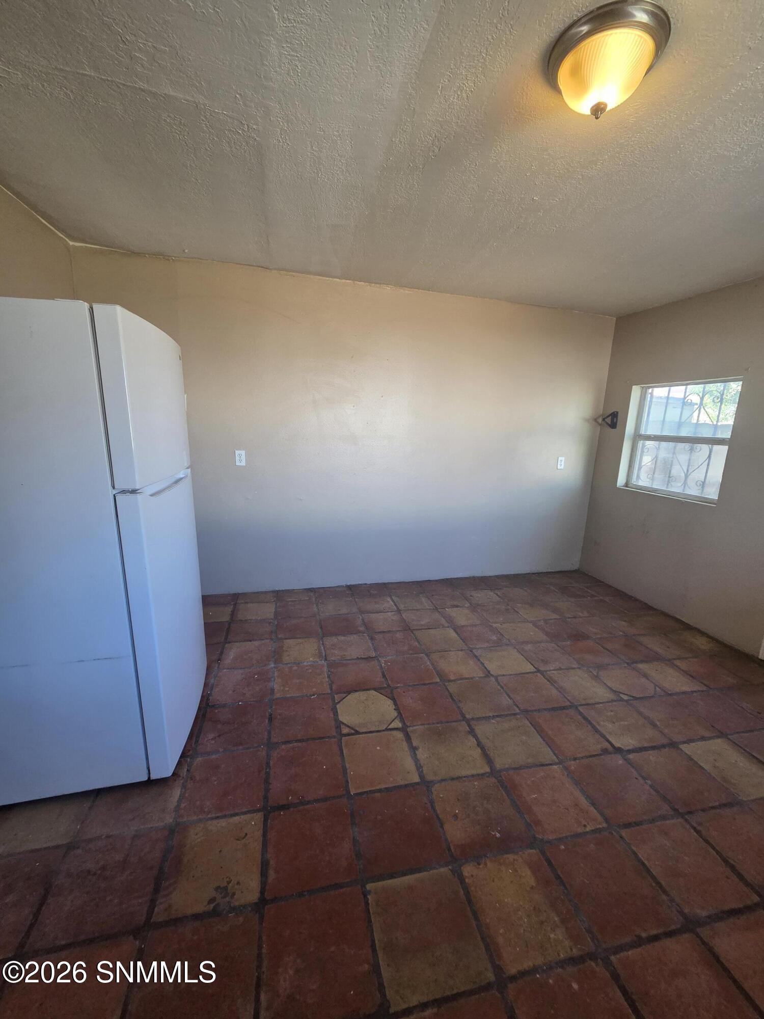 343 E Bowman Avenue Property Photo 10