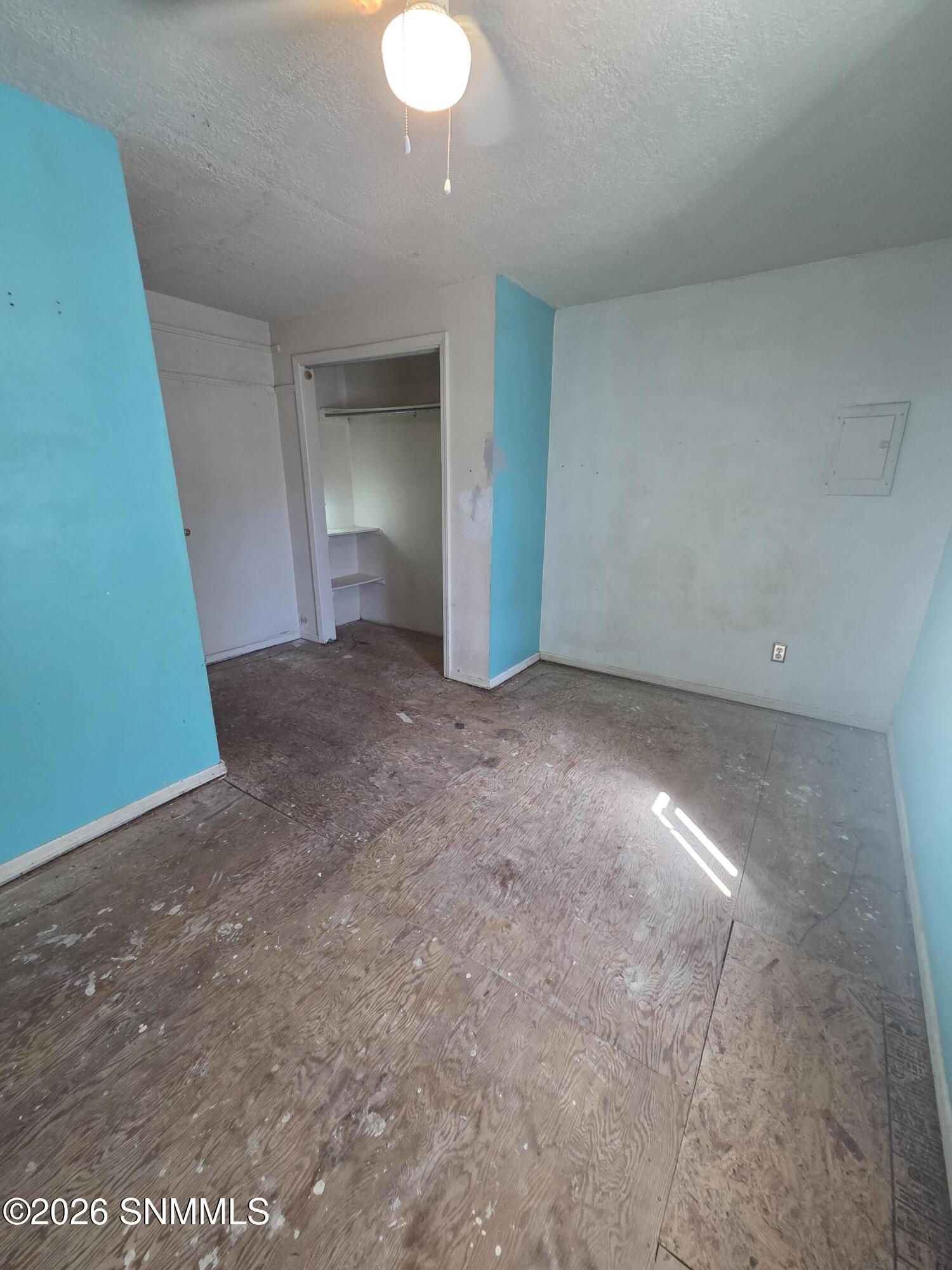 343 E Bowman Avenue Property Photo 11