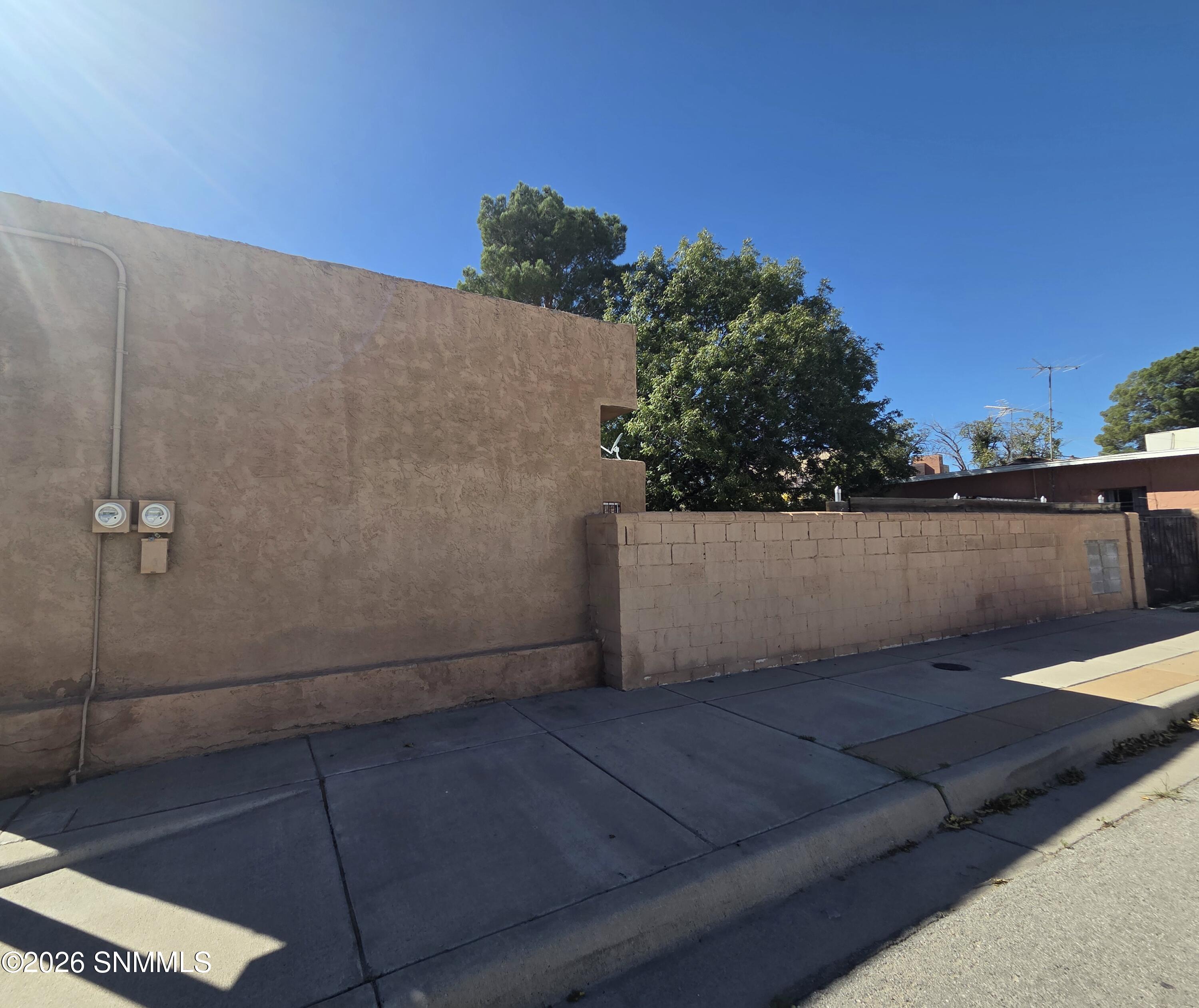 343 E Bowman Avenue Property Photo 16
