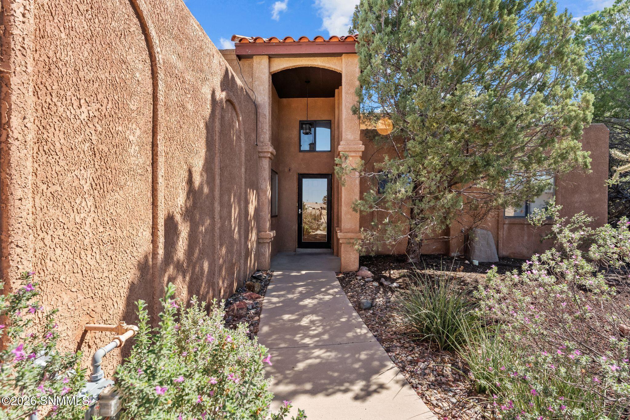 3922 Staghorn Court Property Photo 6