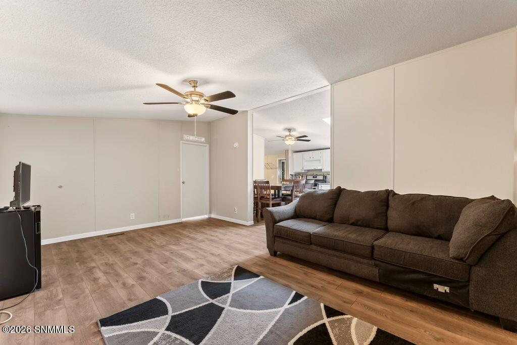 1611 W Park Drive Property Photo 7