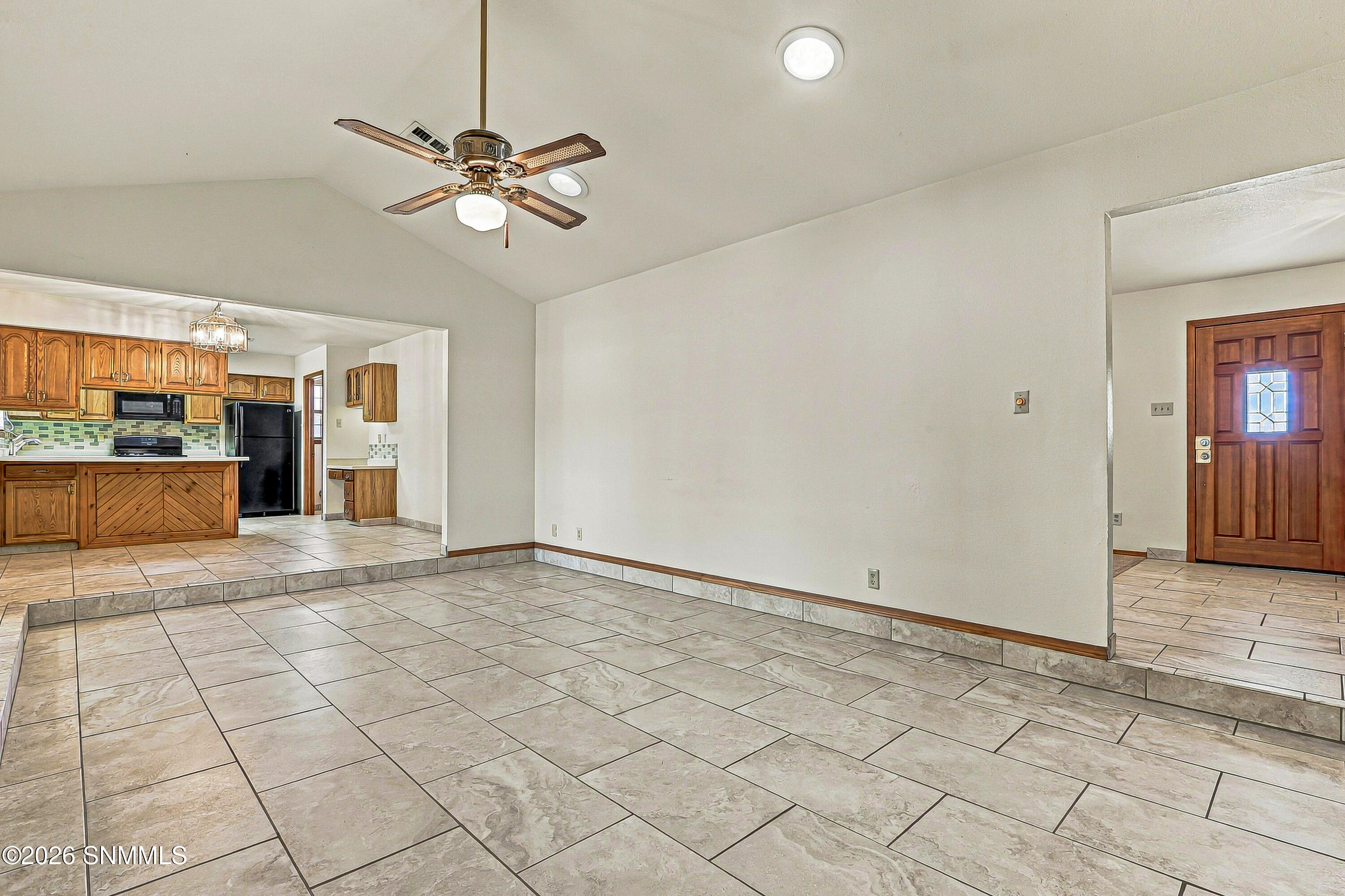 2930 Topley Avenue Property Photo 9