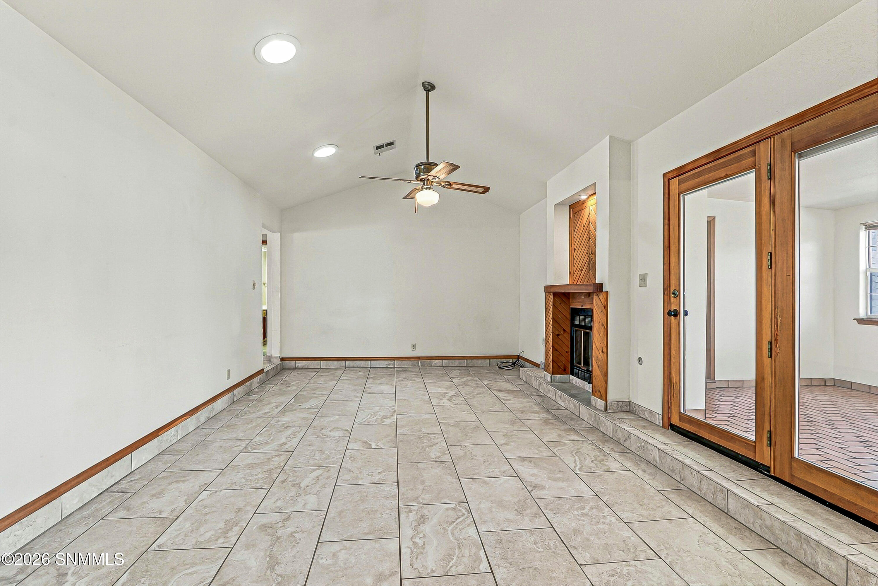 2930 Topley Avenue Property Photo 11