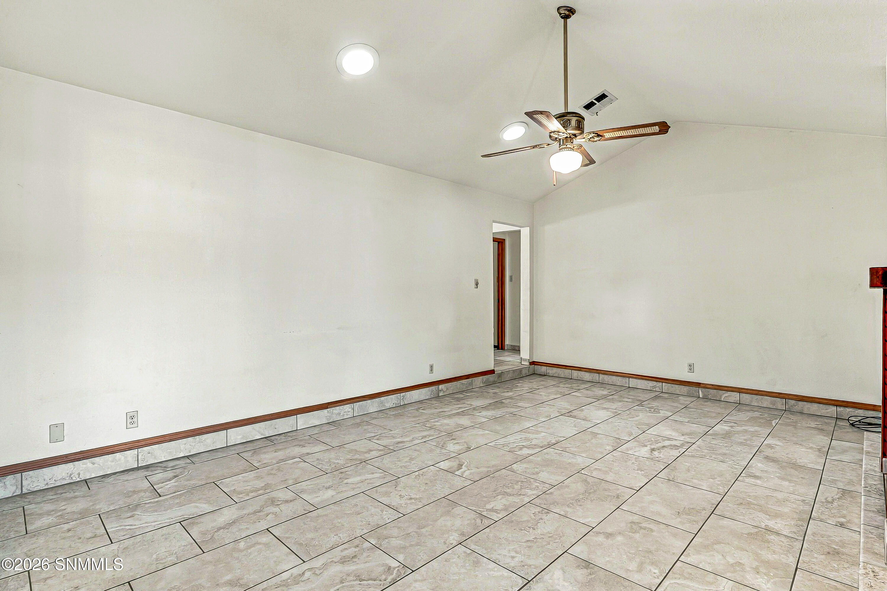 2930 Topley Avenue Property Photo 13